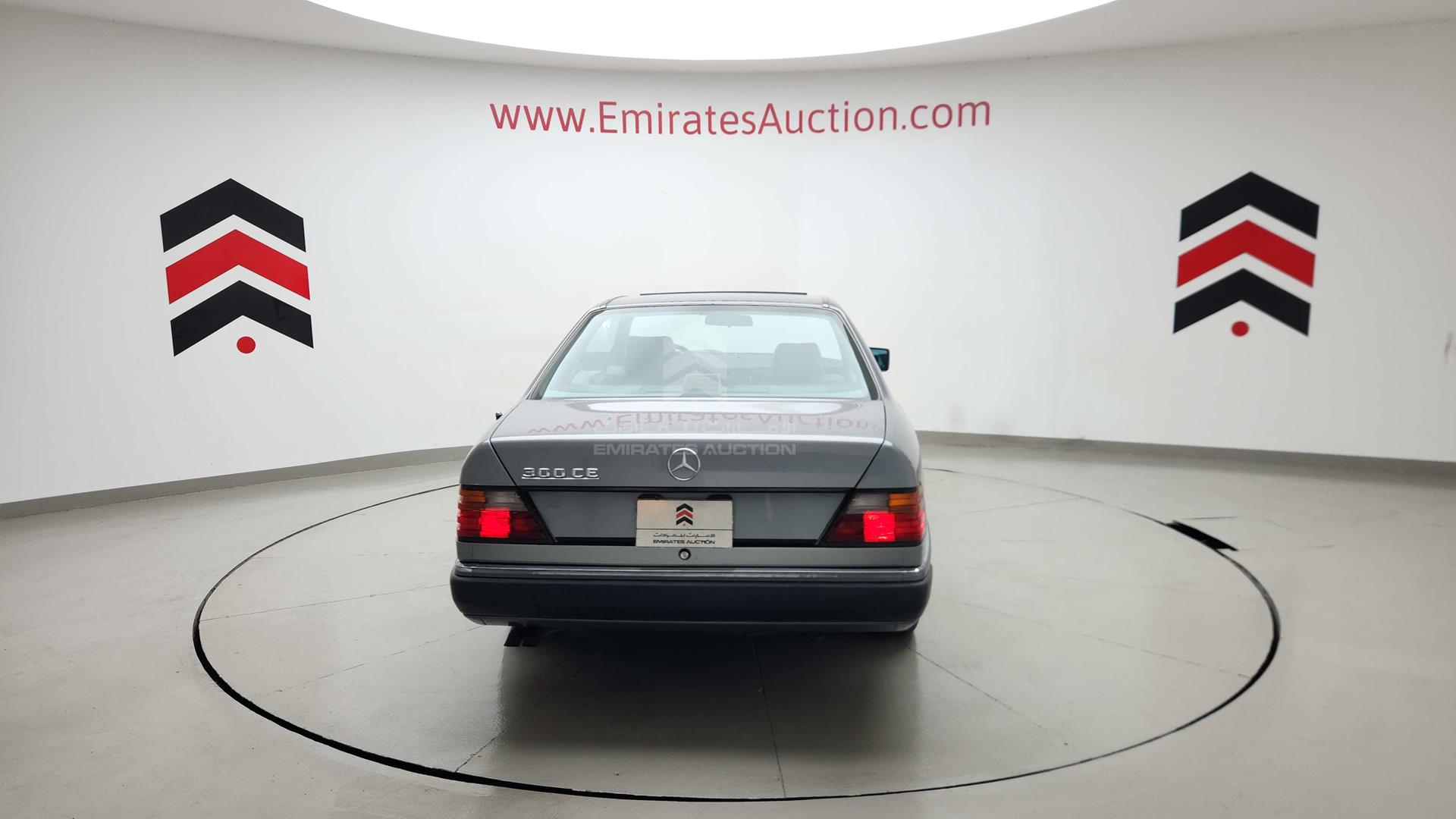 1990 MERCEDES CE 300 VIN: WDBEA51D6LB147139