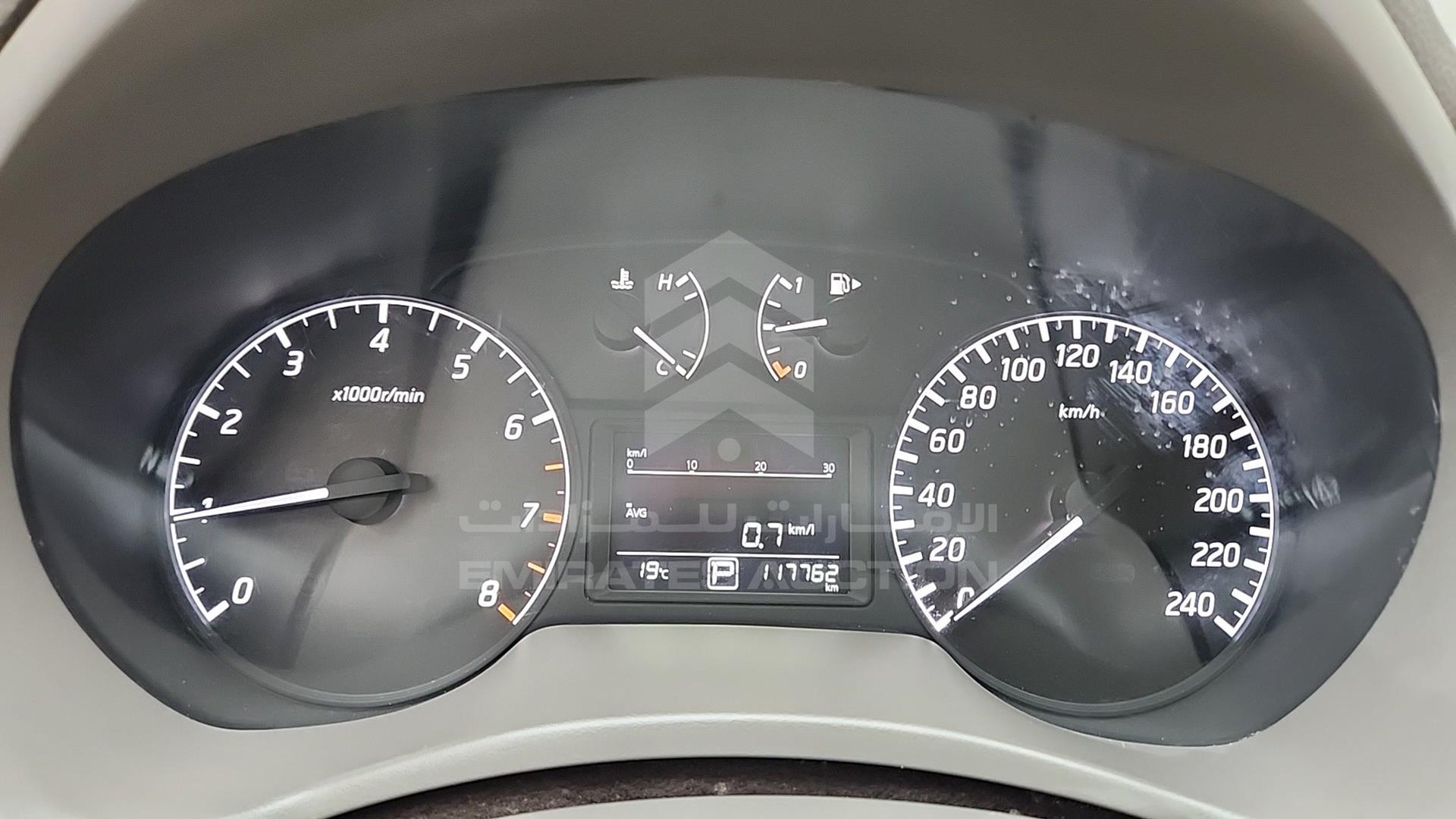 2014 NISSAN TIIDA VIN: MNTBC2C98E6001173
