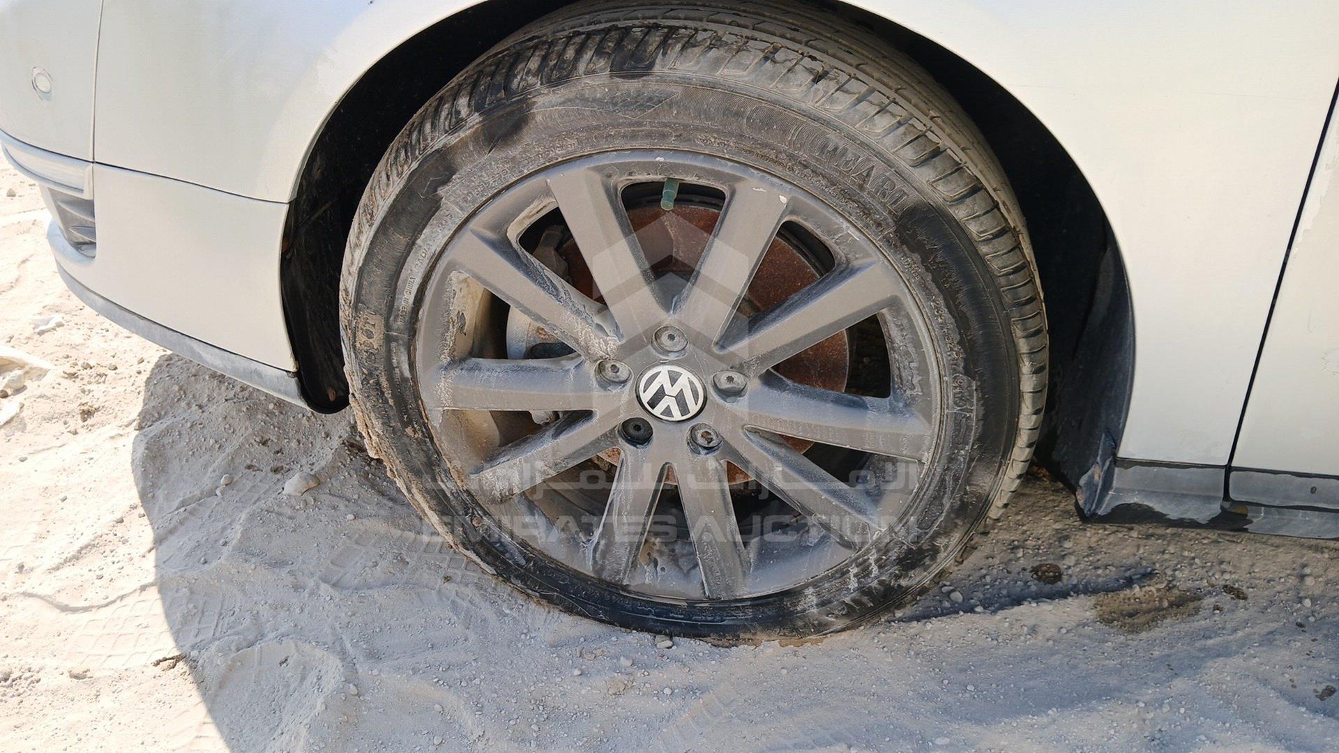 2009 VOLKSWAGEN PASSAT VIN: WVWBP23C29P037271