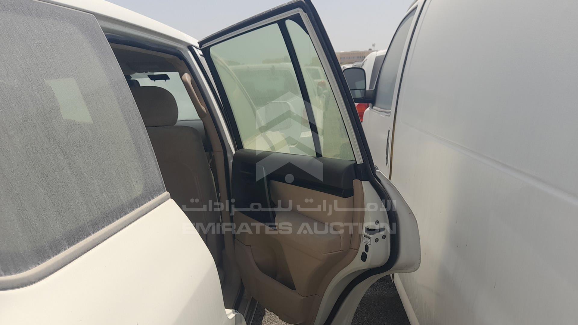 2013 TOYOTA LAND CRUISER VIN: JTMDU09J1D4063740