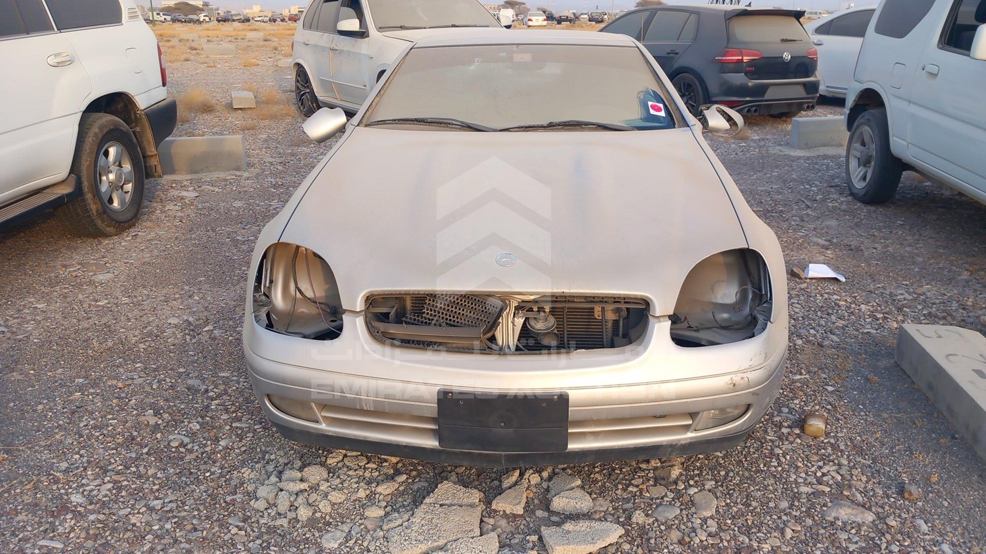2000 MERCEDES CLK 230 VIN: WDB1704471F138252