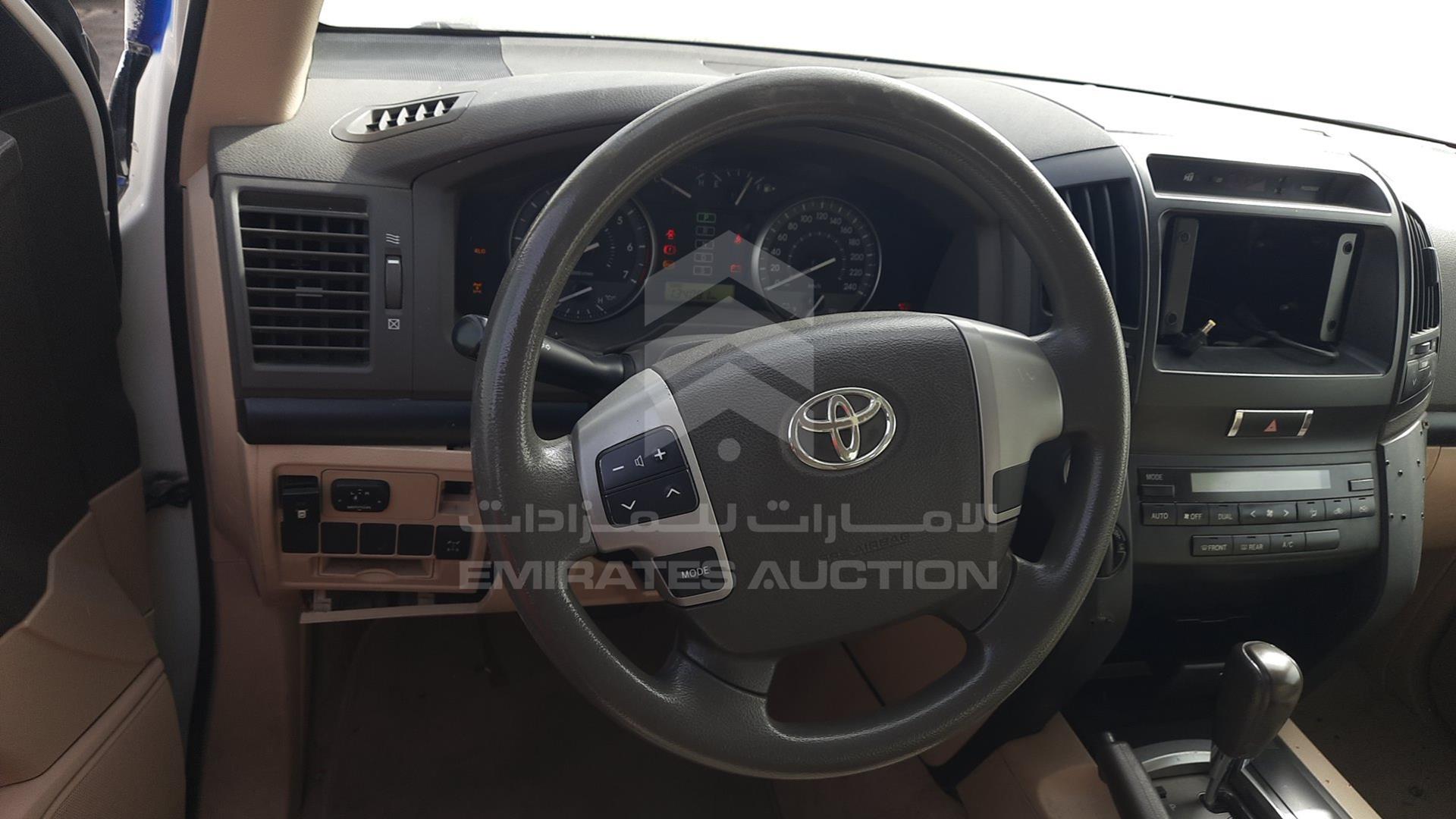 2013 TOYOTA LAND CRUISER VIN: JTMDU09J2D5072652