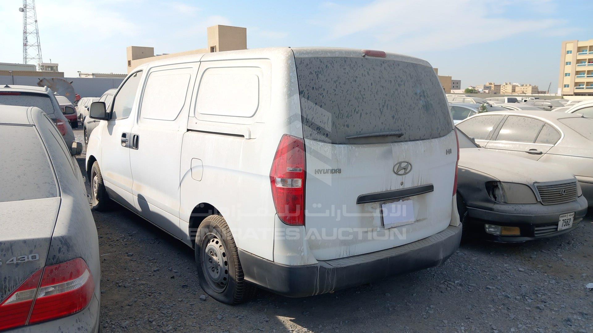 2016 HYUNDAI H1 VIN: KMHWG81R0GU733522