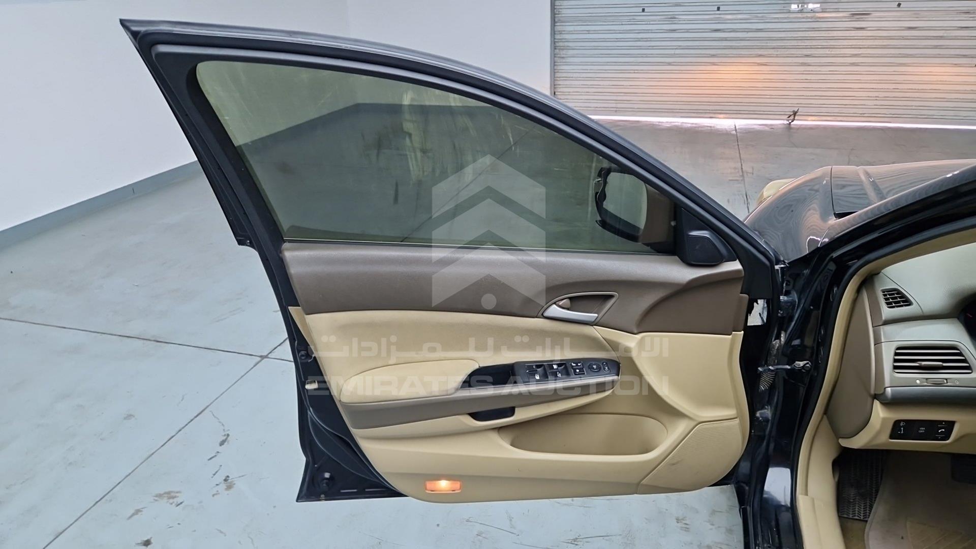 2009 HONDA ACCORD VIN: JHMCP26399C405533