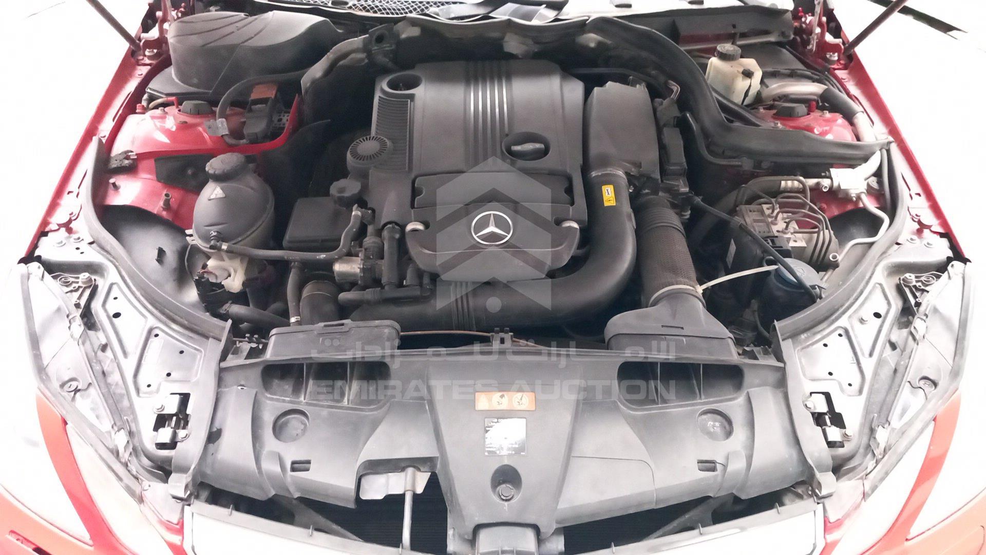 2011 MERCEDES E200 VIN: WDD2074481F114665