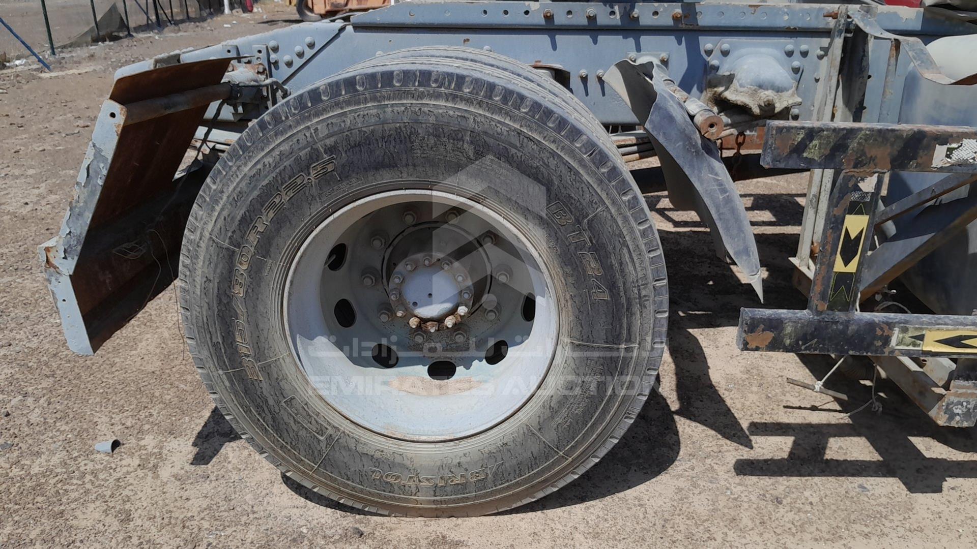 1990 VOLVO F12 VIN: YV2H2B3A8LB454279