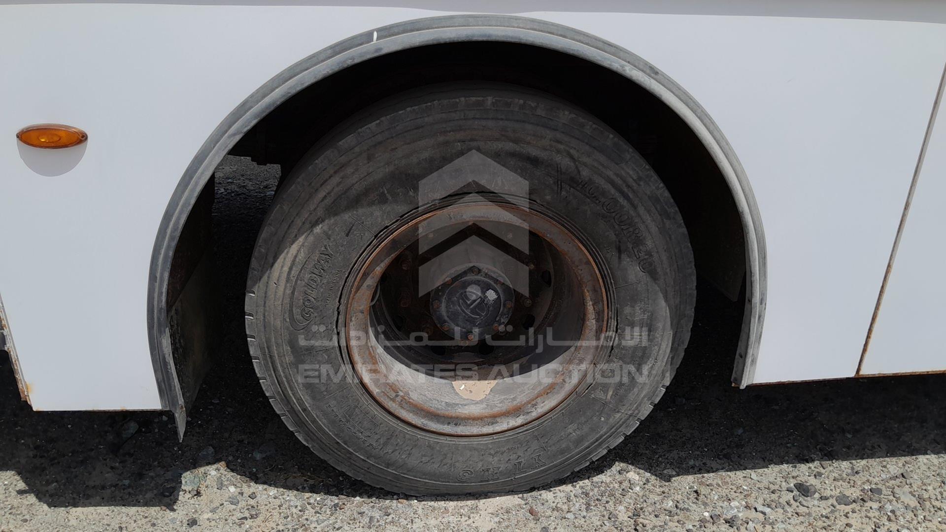 2016 TATA BUS VIN: MAT449253G0L01644