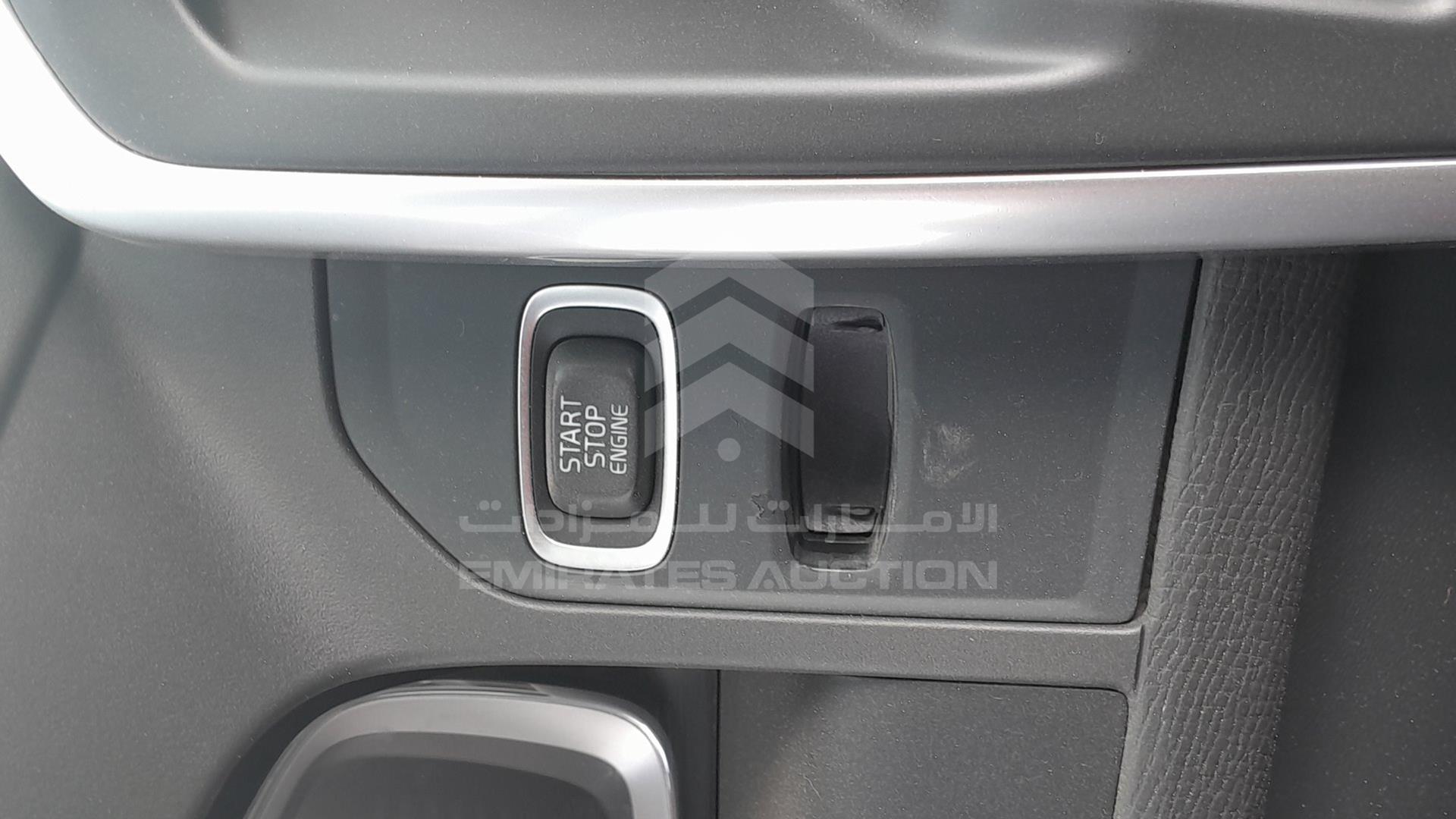 0 VOLVO XC 60 VIN: YV140CDZ6F2742194