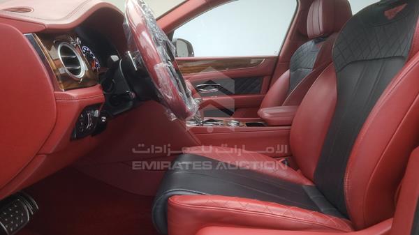 SJAAF1ZV2JC018525 Bentley Bentayga