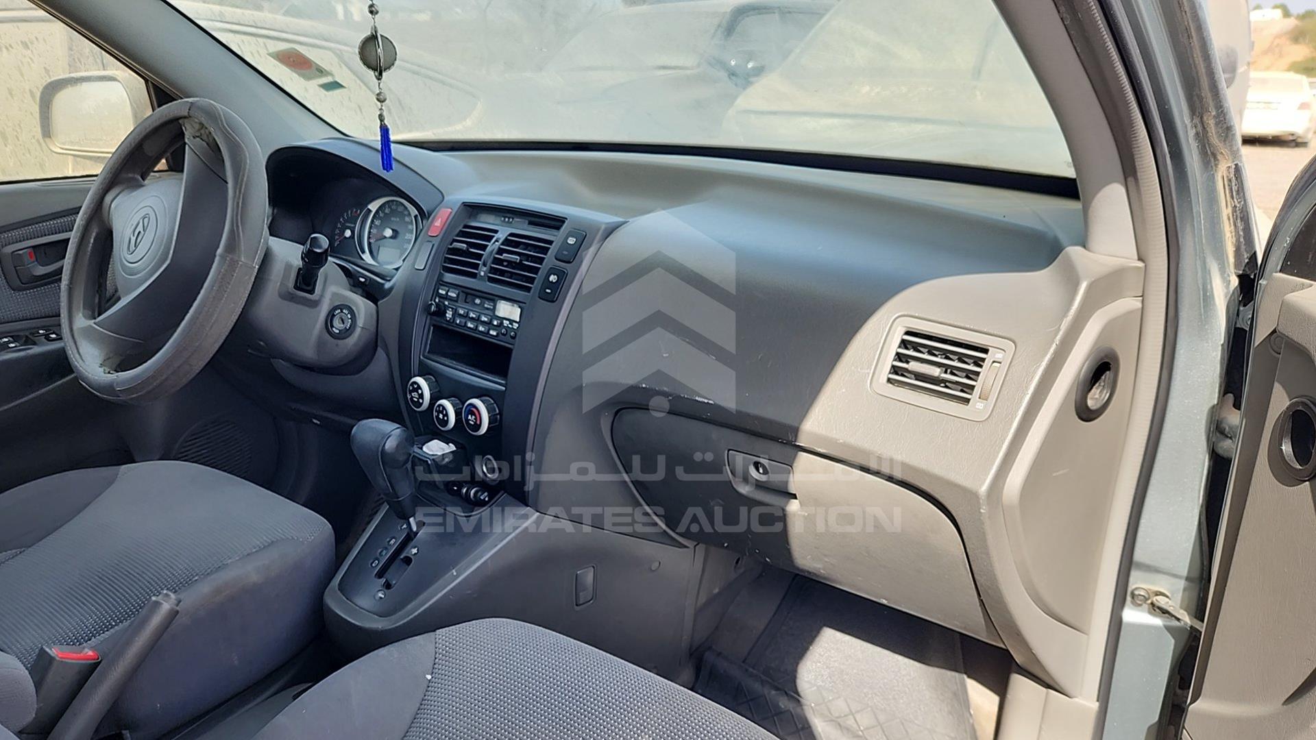 2006 HYUNDAI TUCSON VIN: KMHJM81D76U311639