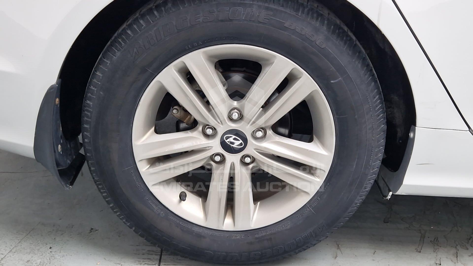 2014 HYUNDAI SONATA VIN: KMHEB41C0EA625057