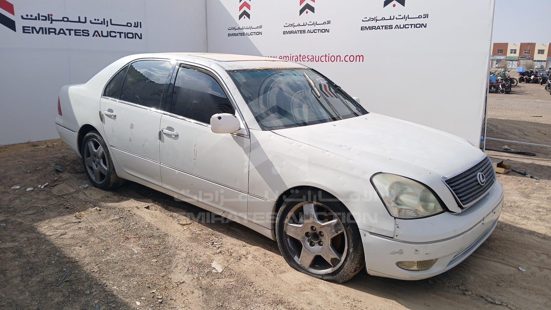 2001 LEXUS LS 430 VIN: JTHBN30FX10051232