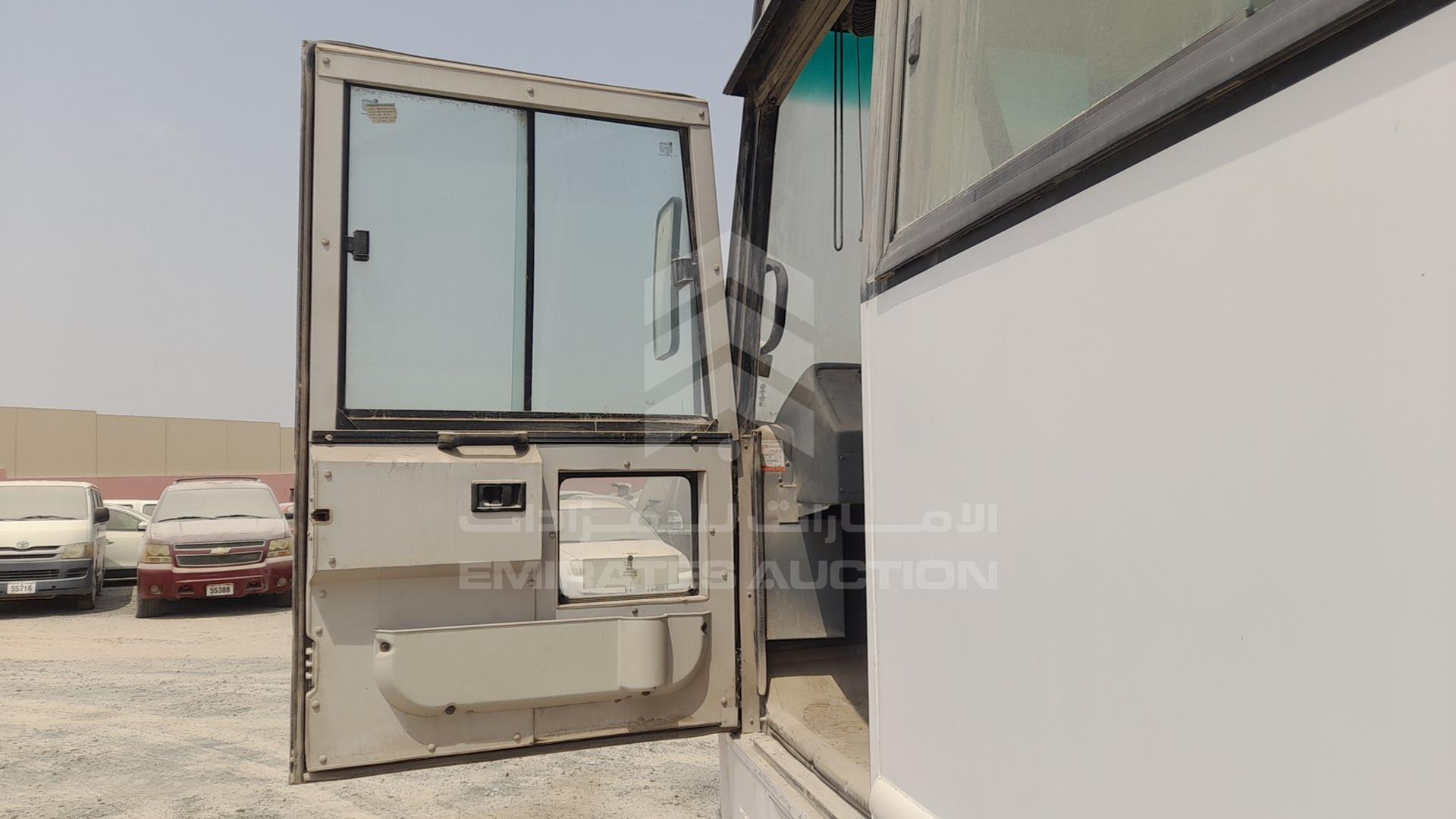 2017 TATA LPO1618 VIN: MAT449252H0L00394