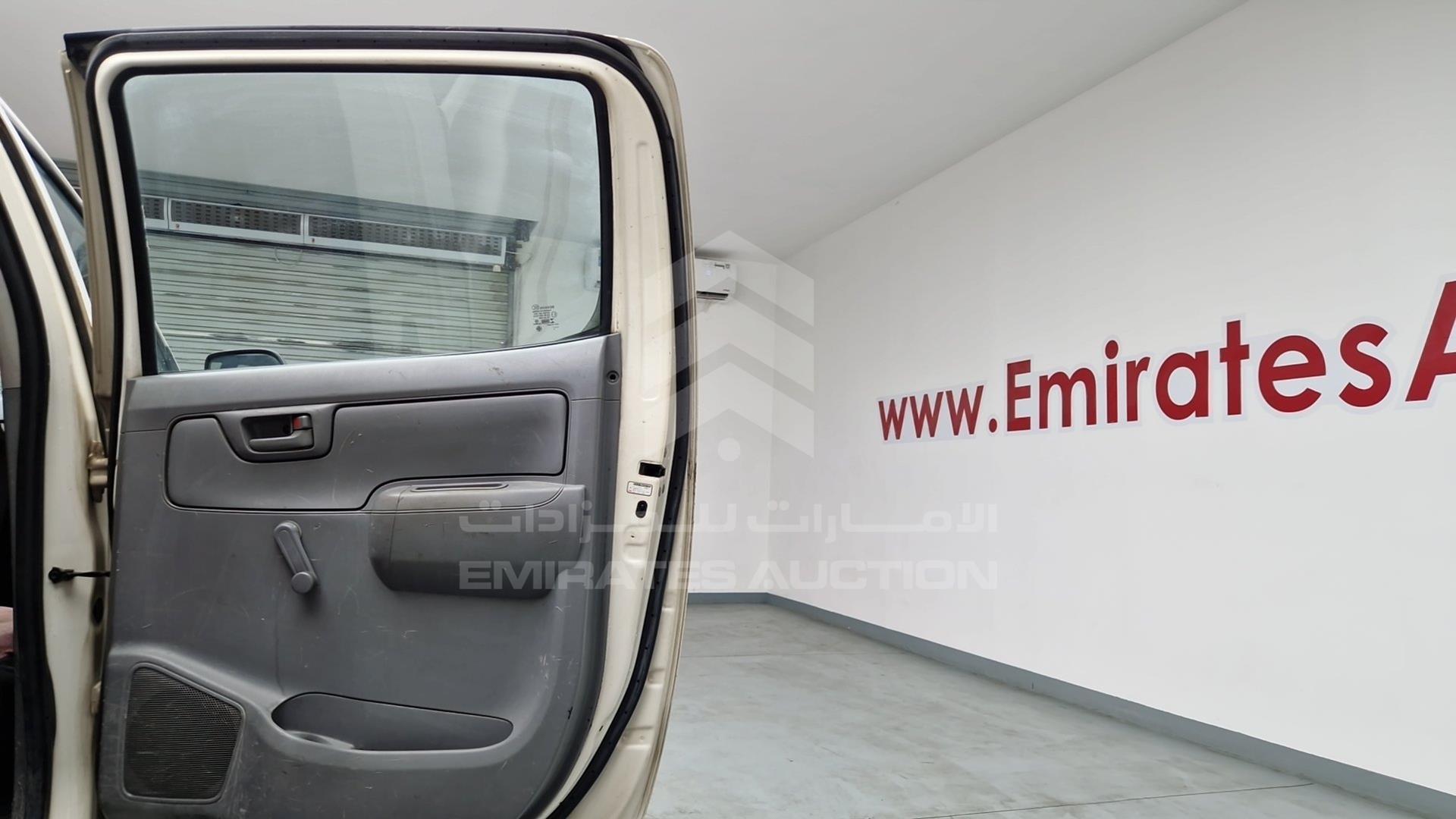 2007 TOYOTA HILUX VIN: MR0EW12G772009704