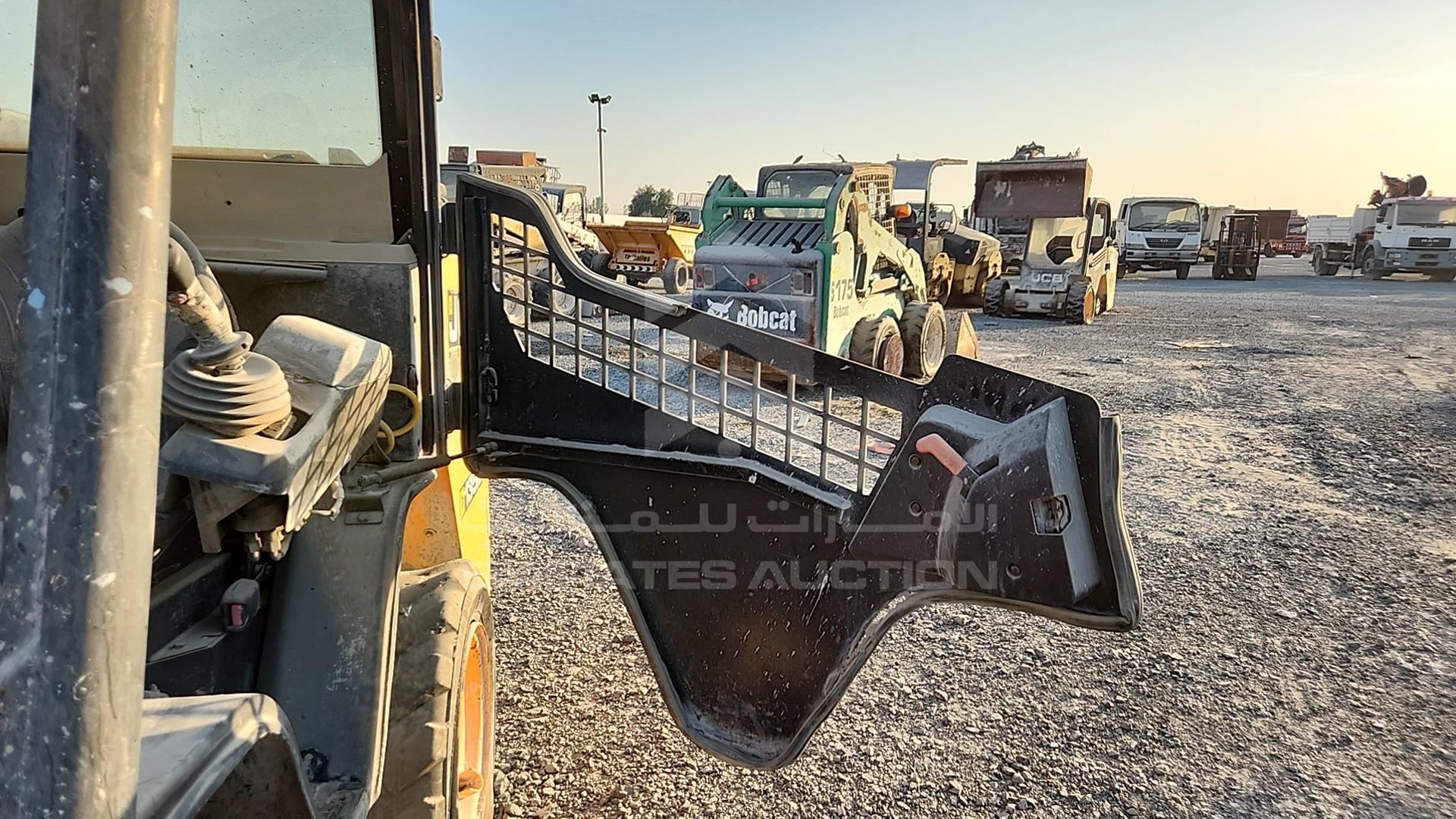 0 JCB 135HD VIN: HAR135WSP02431919