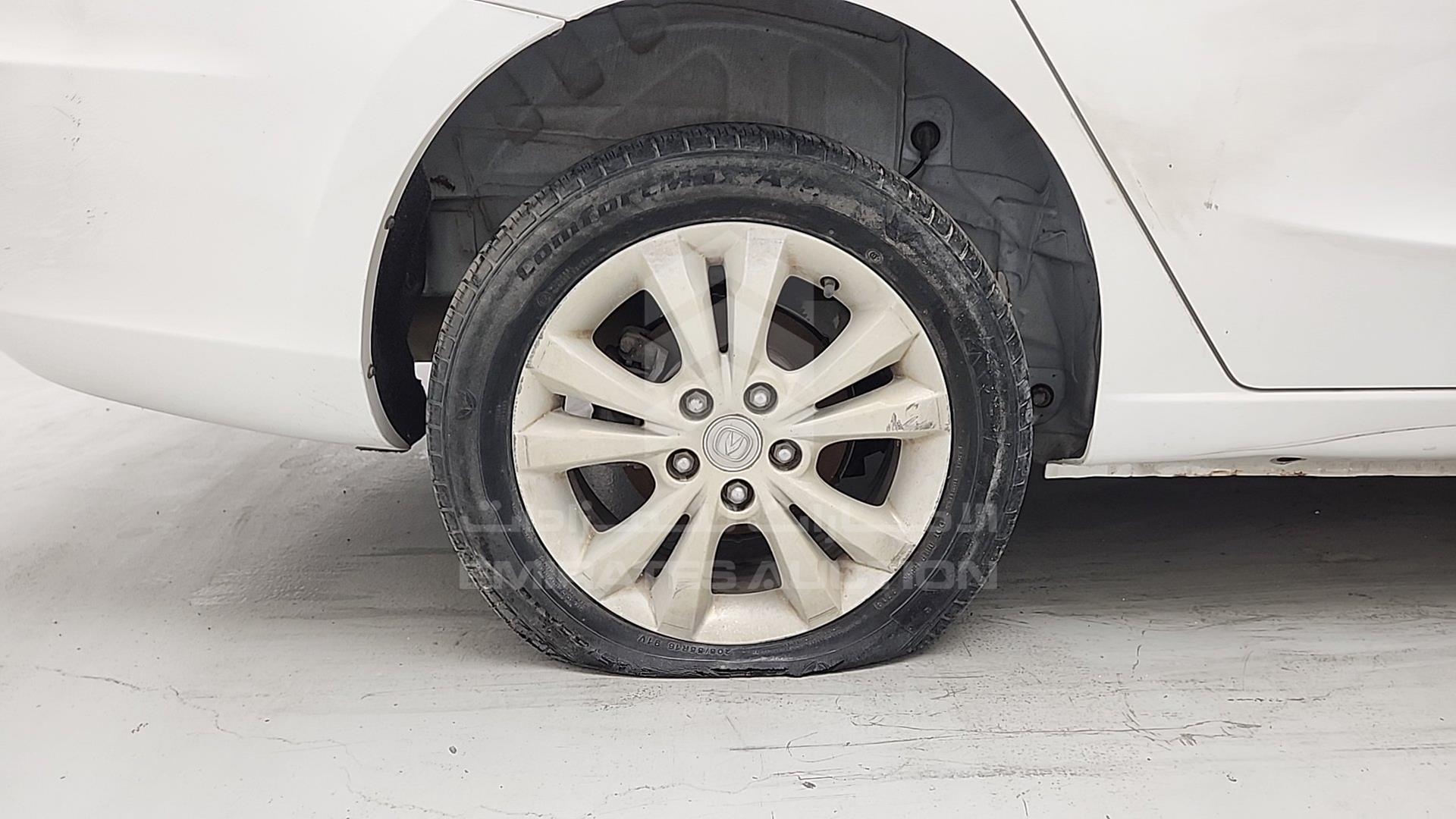2016 CHANGAN EADO VIN: LS5A2AGE1GA003447