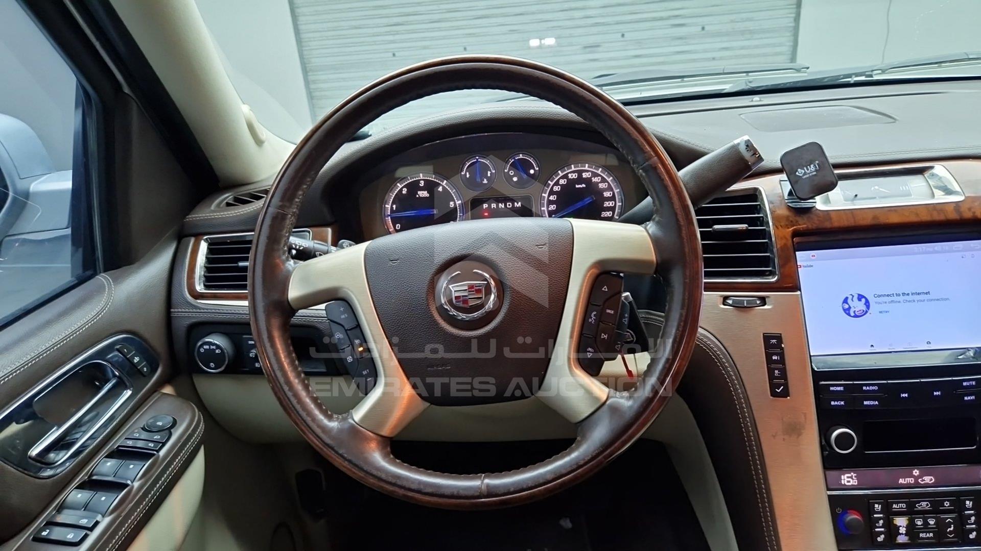 2014 CADILLAC ESCALADE VIN: 1GYS47EF0ER112197