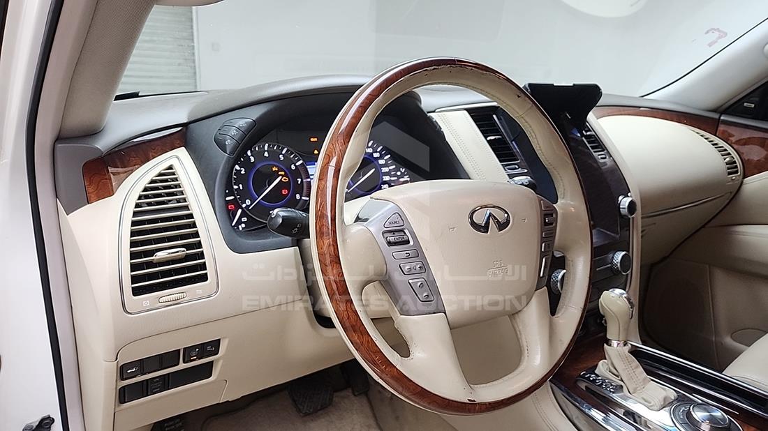 2015 Infiniti QX 80 — Front Left Driver Dashboard View — Photo 14