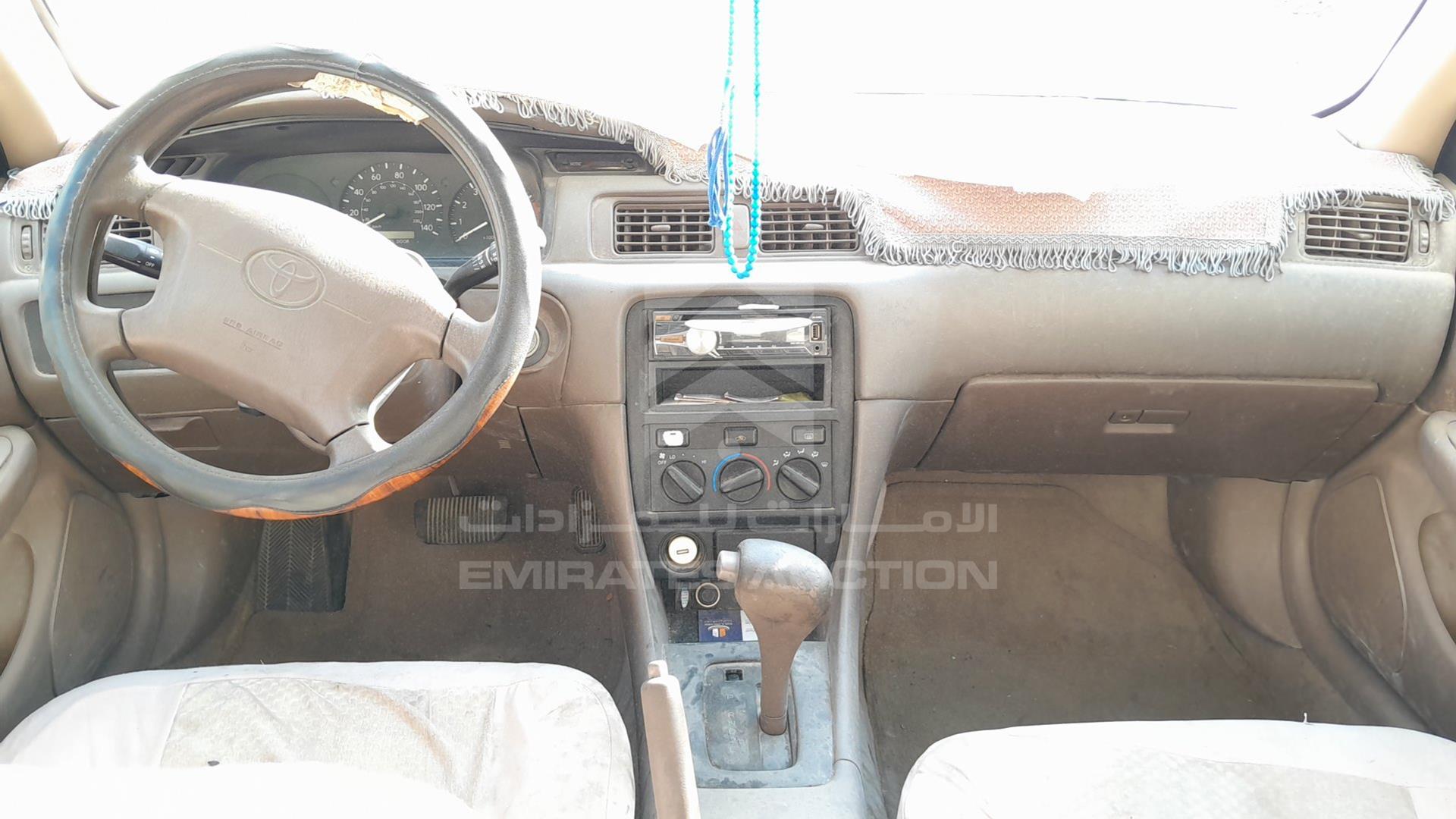 2001 TOYOTA CAMRY VIN: 4T1BG22K71U861602
