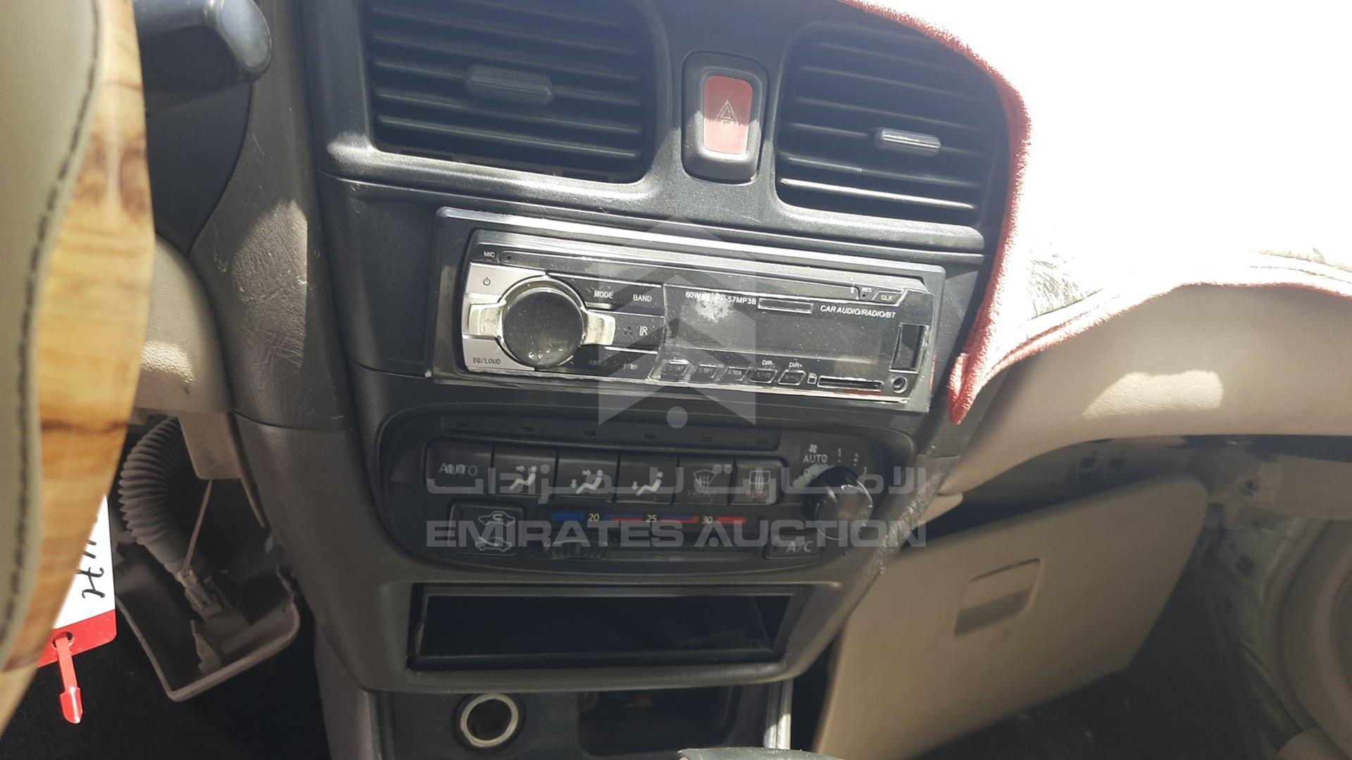 2002 NISSAN SUNNY VIN: JN1BN61D62W001171