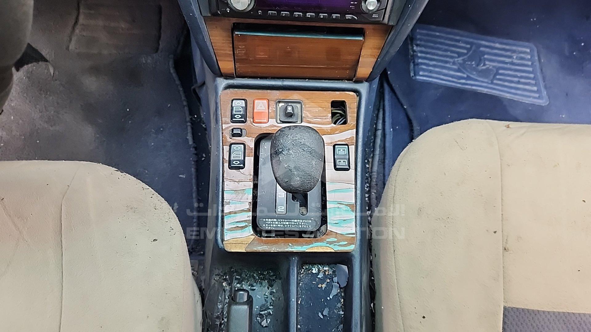 1993 MERCEDES E 190 VIN: WDB2010241G048842