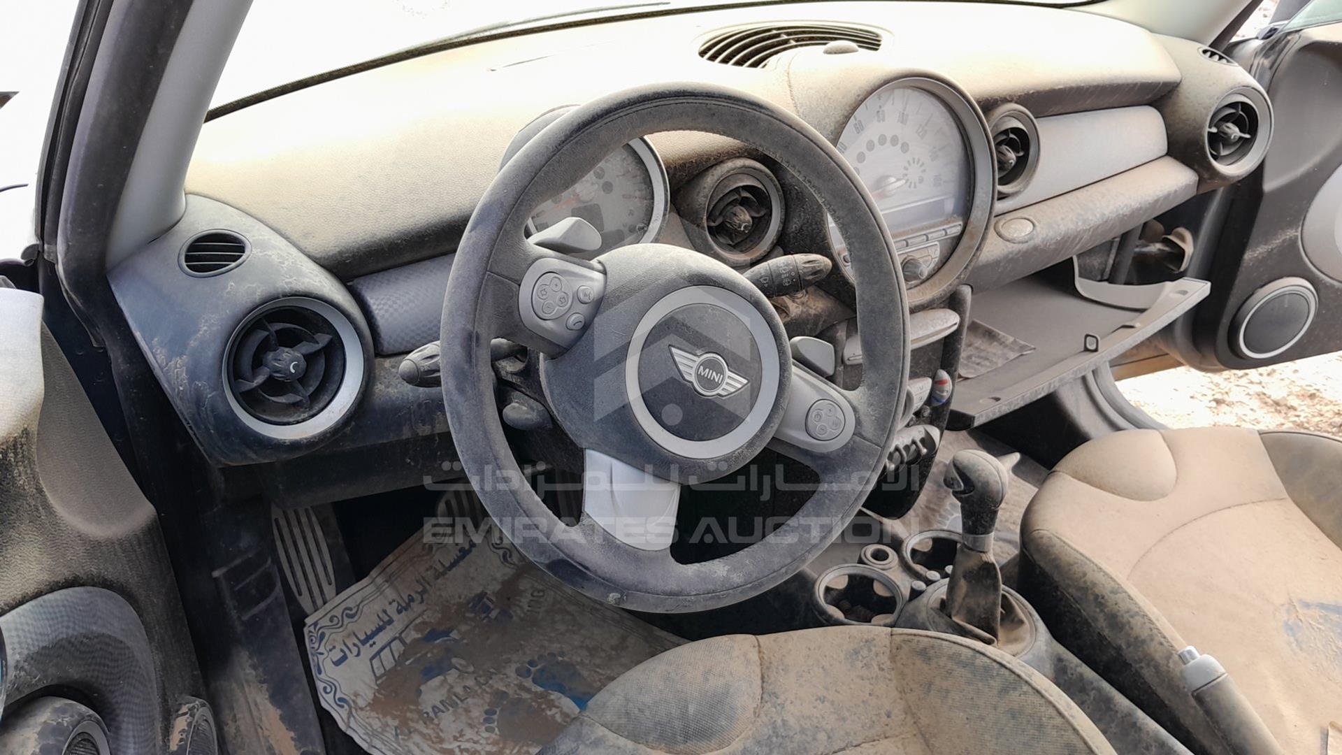 2009 MINI COOPER VIN: WMWMM33569TP90931