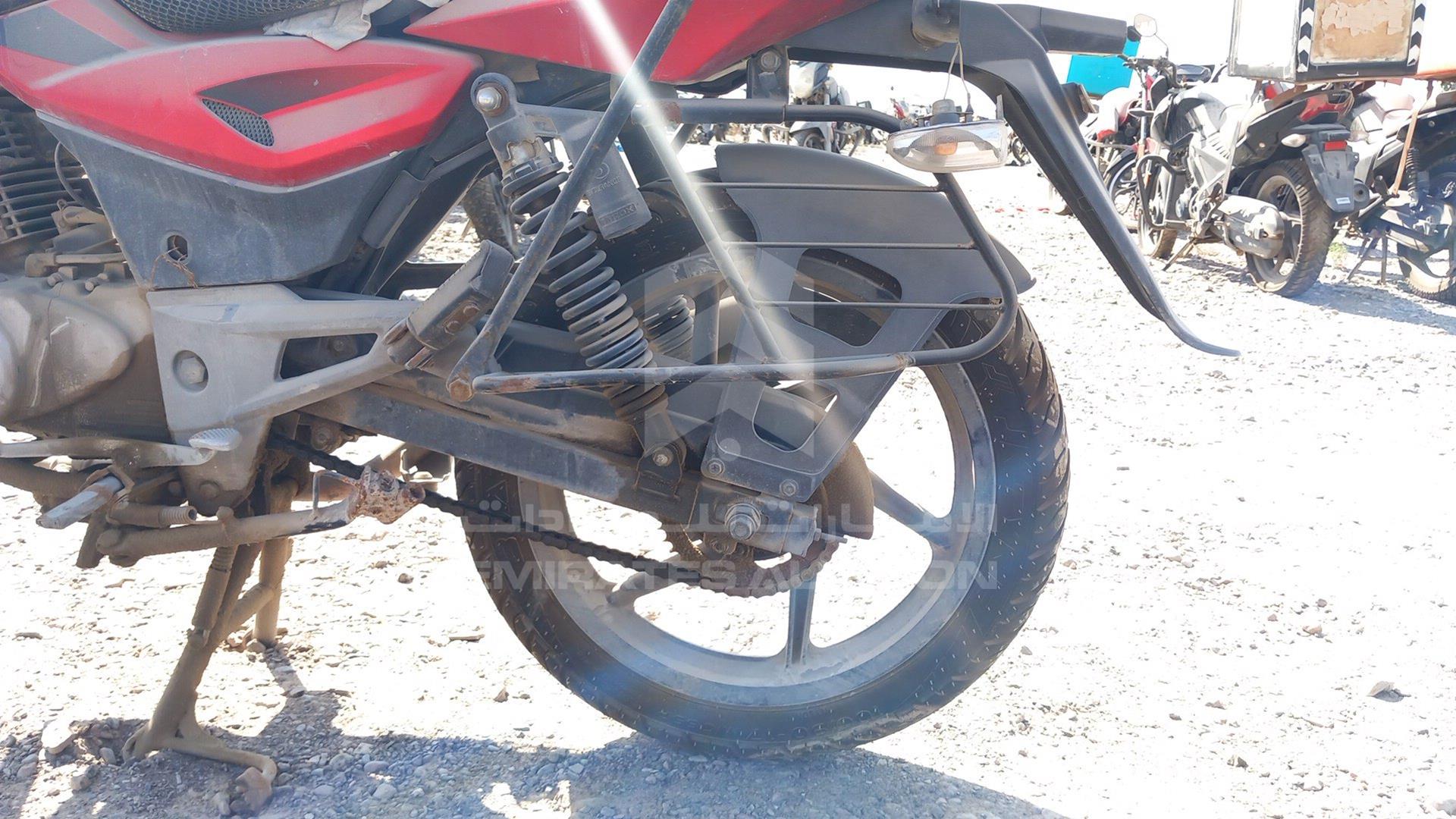 2015 BAJAJ 150 CC VIN: MD2A11CZ5FWF45423