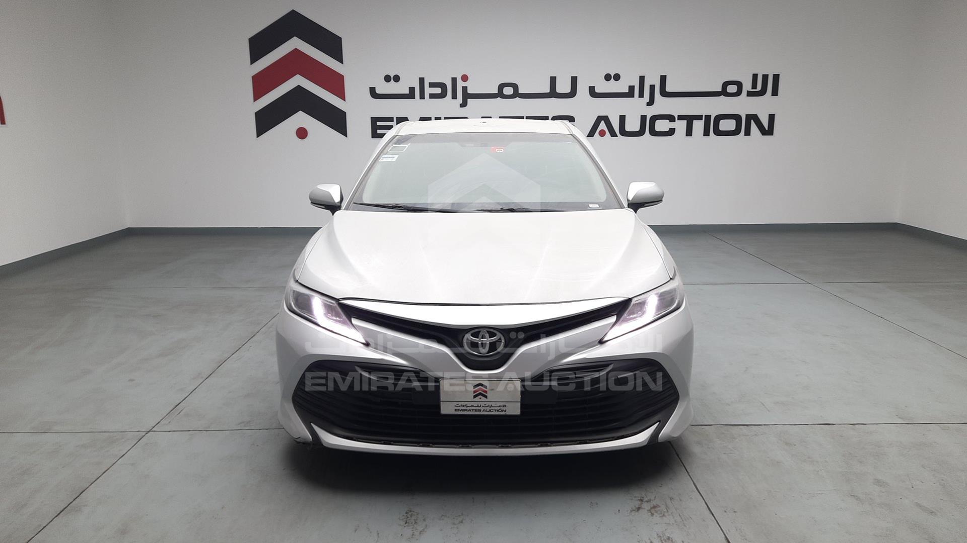 2019 TOYOTA CAMRY VIN: JTNBF9HK7K3024987