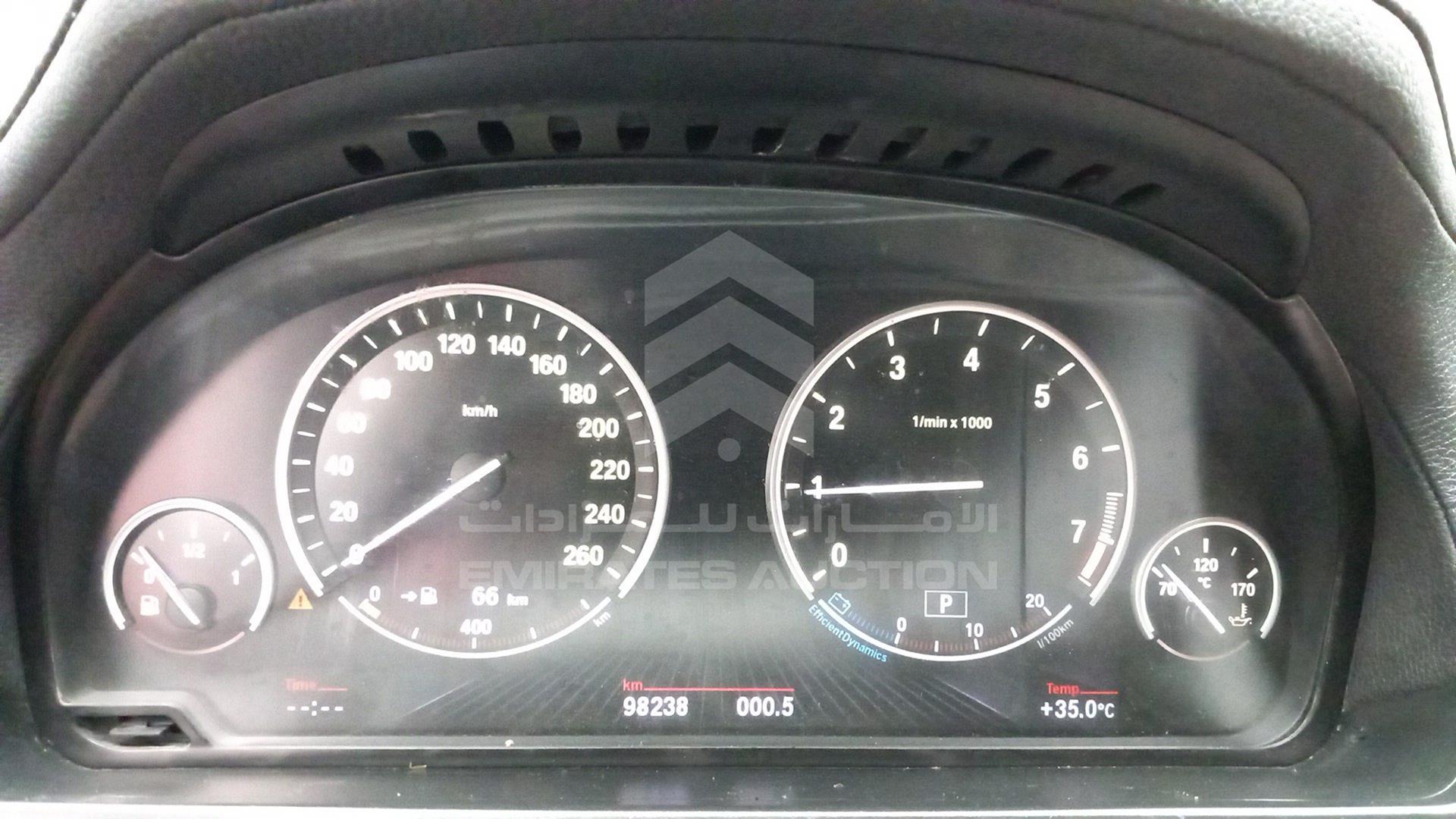 2013 BMW 730 VIN: WBAYE2109DDZ45880