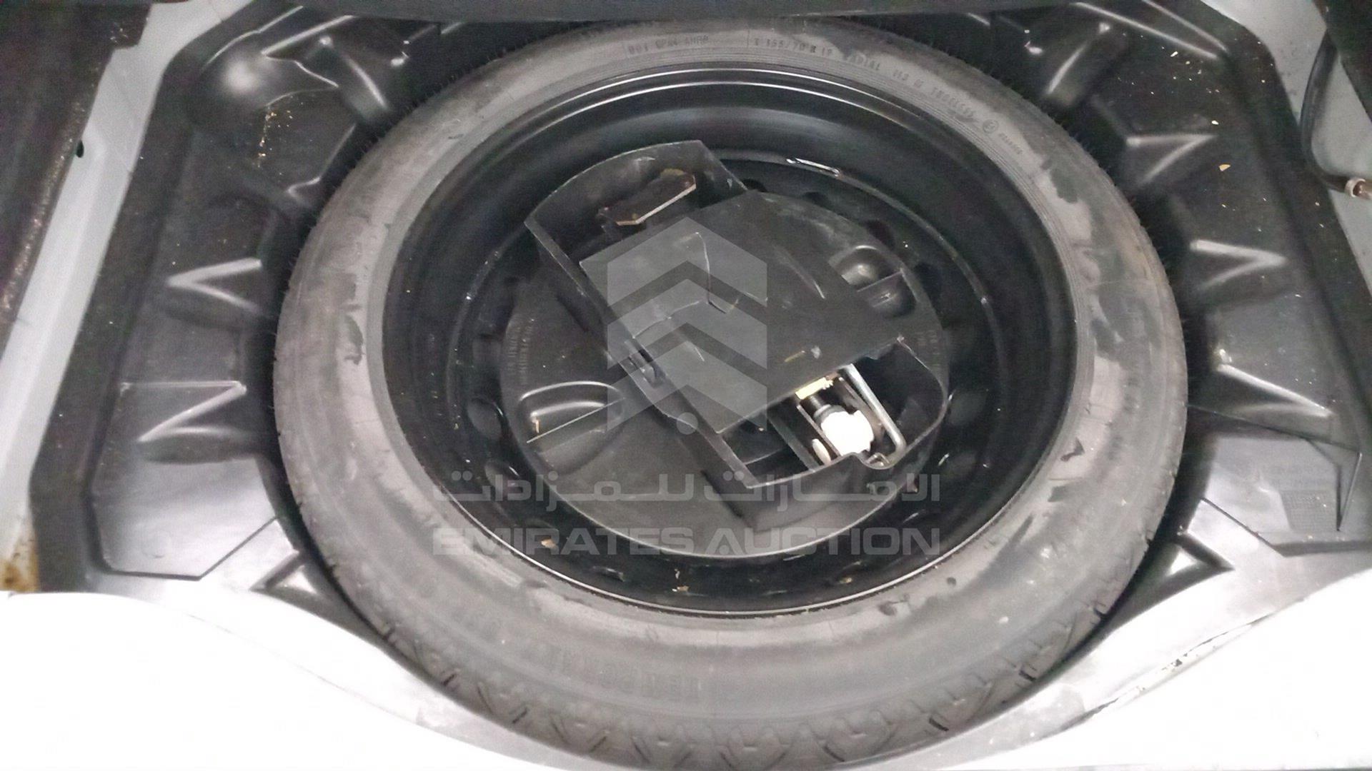 2008 MERCEDES S 550 VIN: WDDNG71X38A189891
