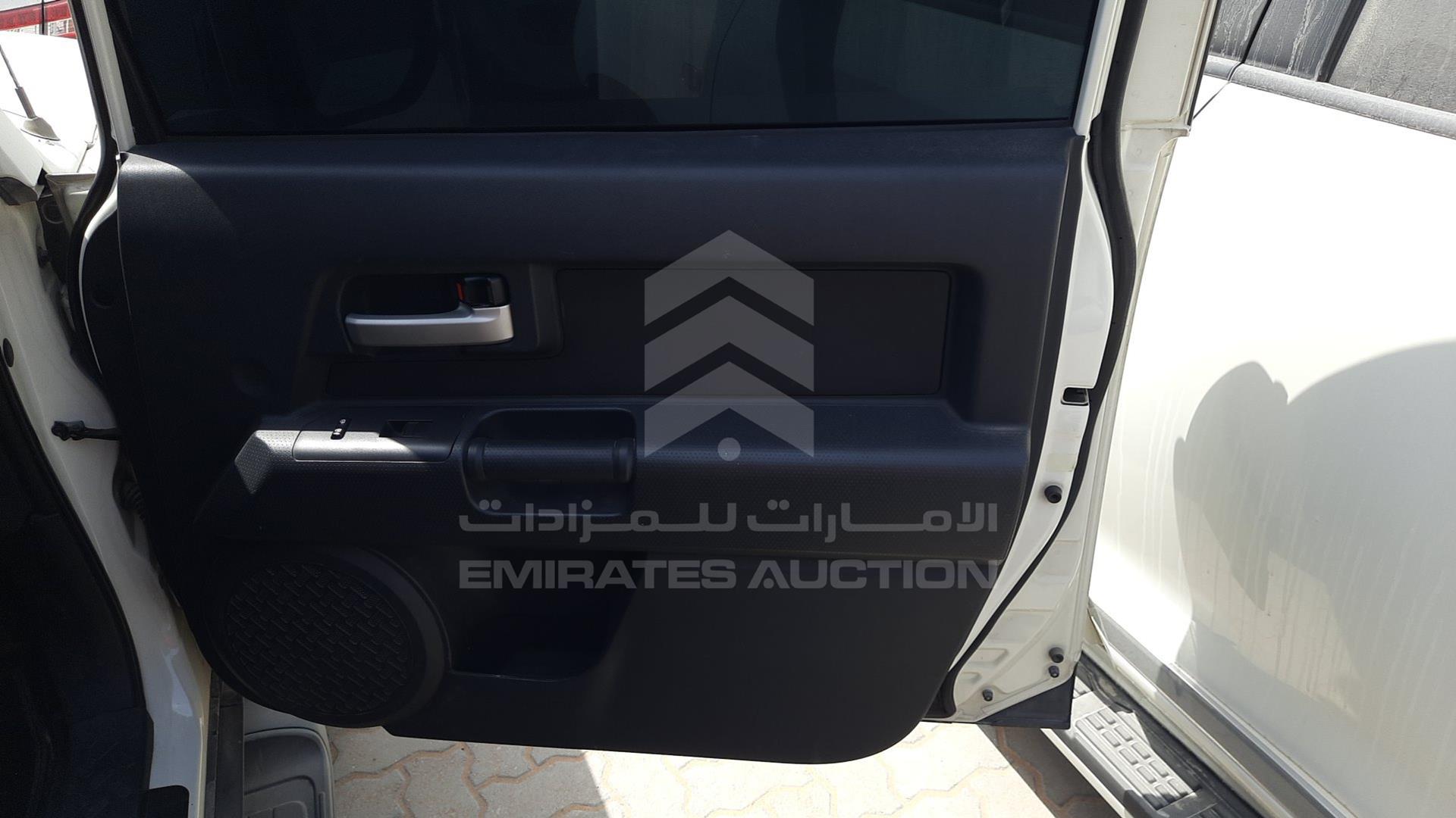 2013 TOYOTA FJ CRUISER VIN: JTEBU11FXDK171639