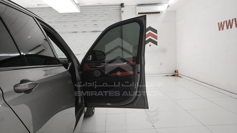 VIN: WBSKT6109G0R52631 Auction: EmiratesAuction Lot: 417683 VIN: WBSKT6109G0R52631 BMW X5 2016 GREY Photo 36