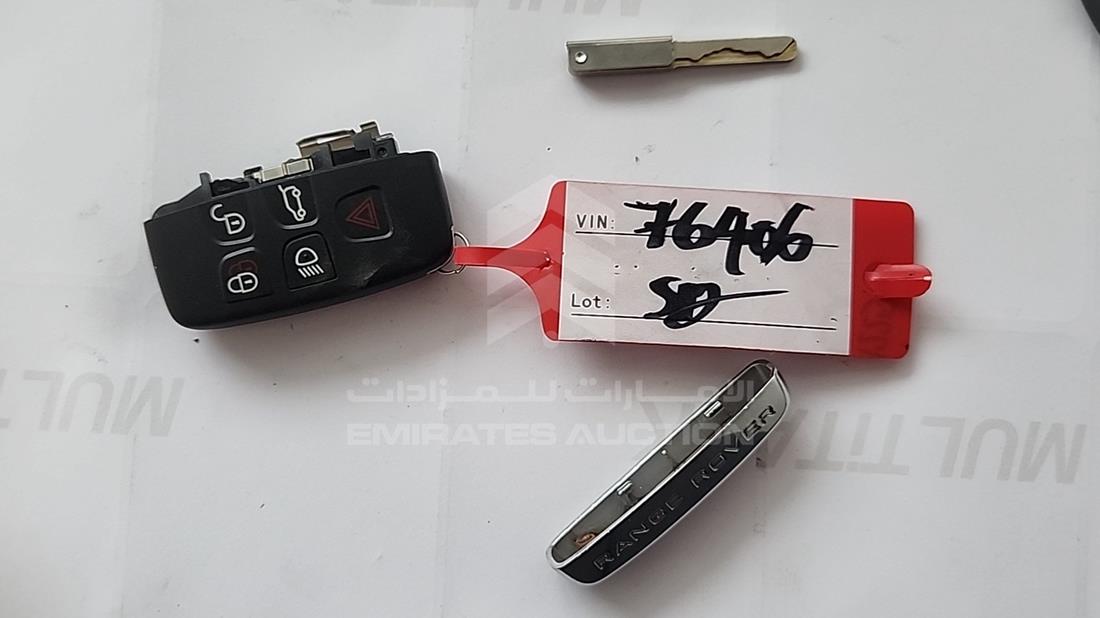 2016 Range Rover Vogue — Keys — Photo 6