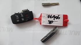 2016 Range Rover Vogue — Keys — Photo 6 — Thumbnail