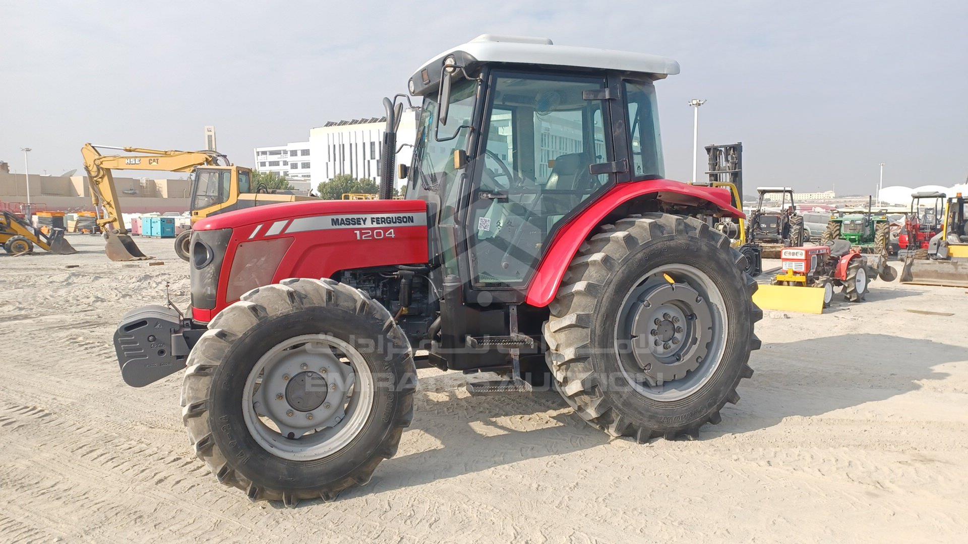 2018 MASSEY FERGUSON --- VIN: AGCM1204TC5052006