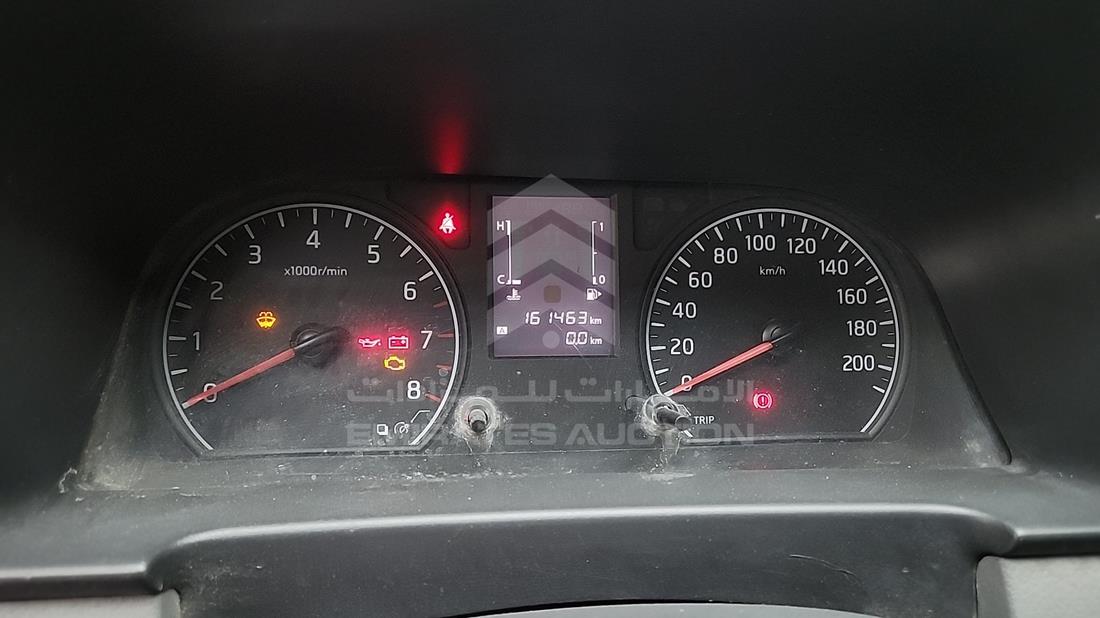 2020 Nissan Urvan — Speedometer & RPM Gauges — Photo 9