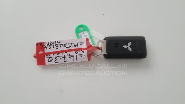 Mitsubishi Montero 2019 MMEMC71X8KH014730 Image 24