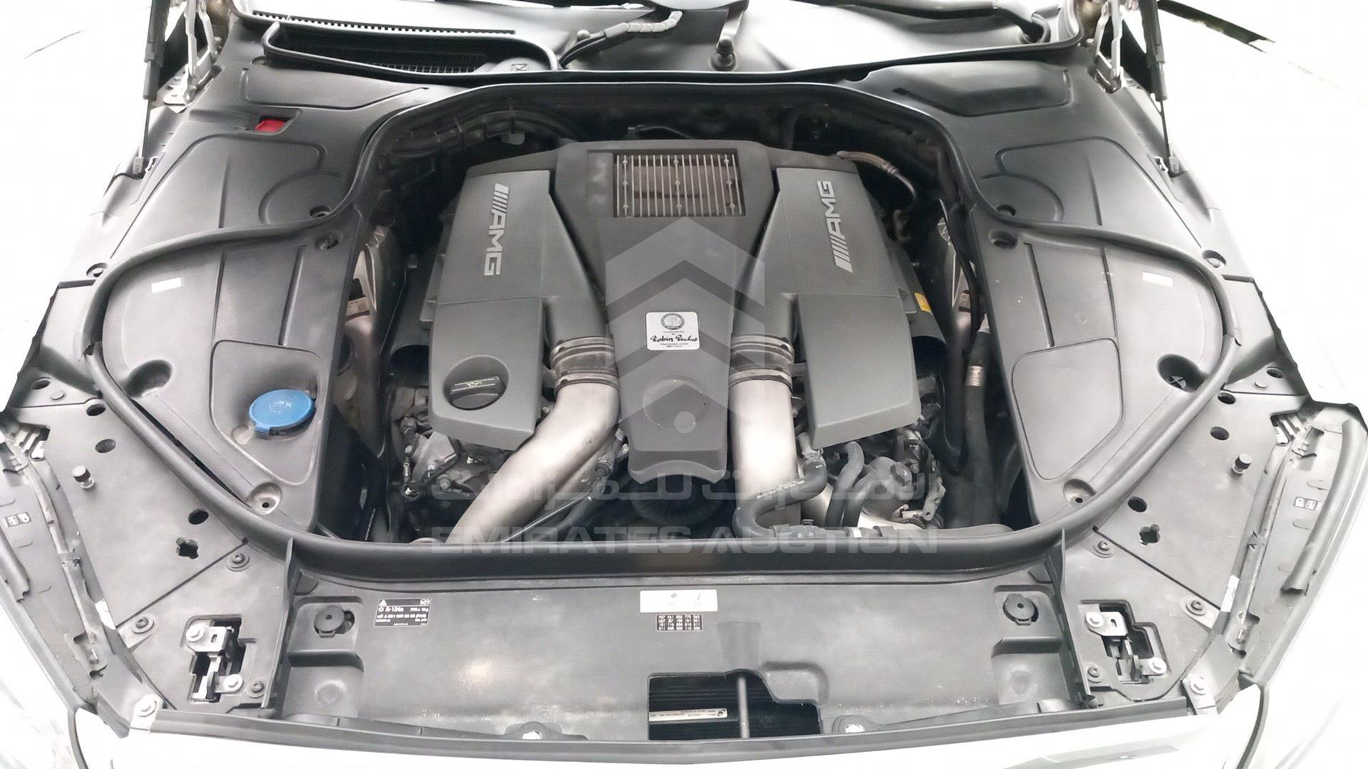 2015 MERCEDES S 63 AMG VIN: WDDUG7JB7FA074434