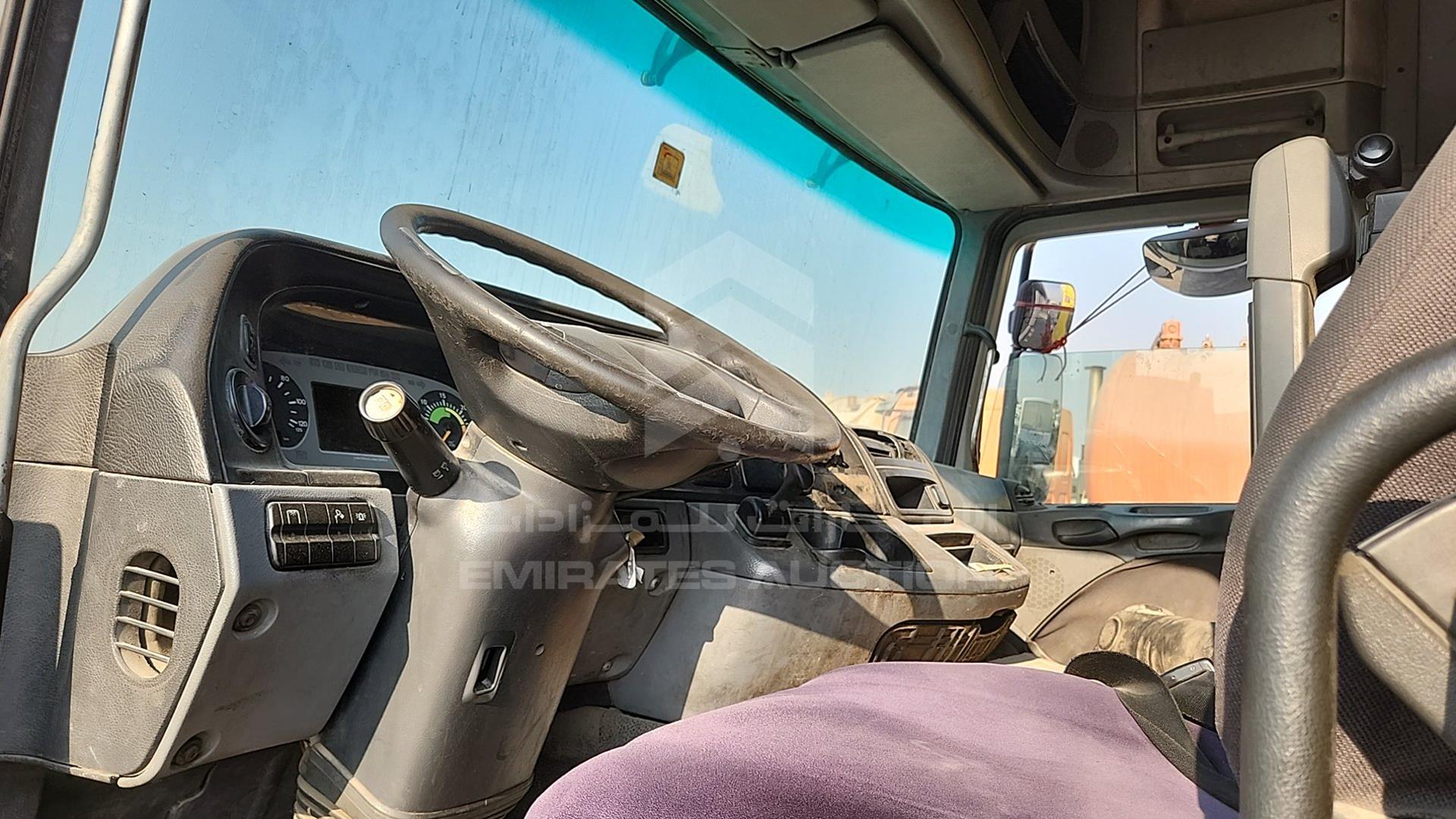 2008 MERCEDES ACTROS VIN: WDAKHCAA88L307911