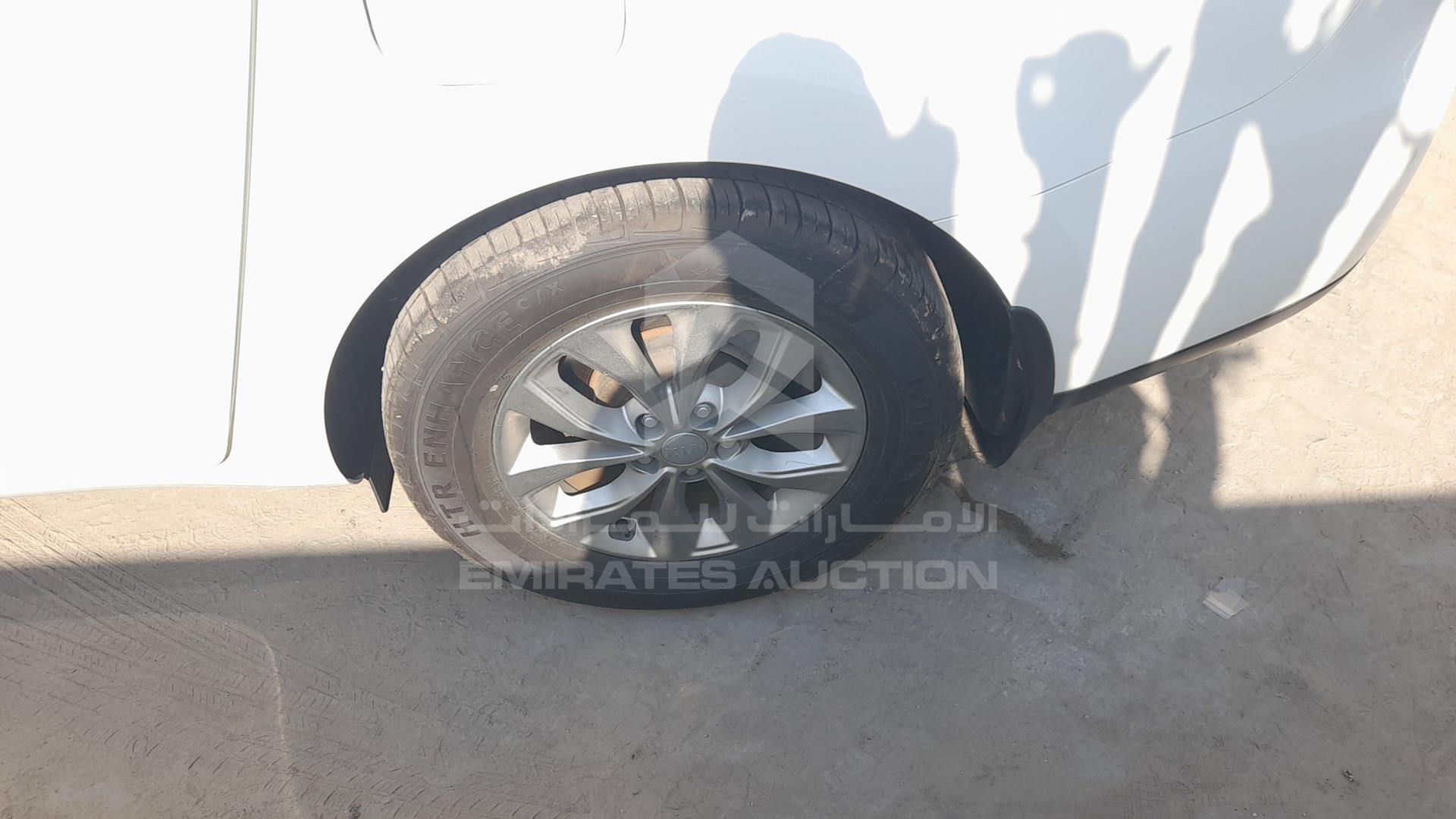 2020 KIA CARNIVAL VIN: KNAMB8126L6645485