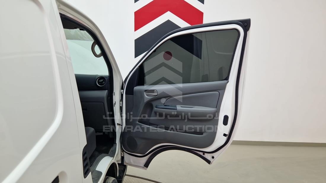 2020 Nissan Urvan — Front Right Door — Photo 17