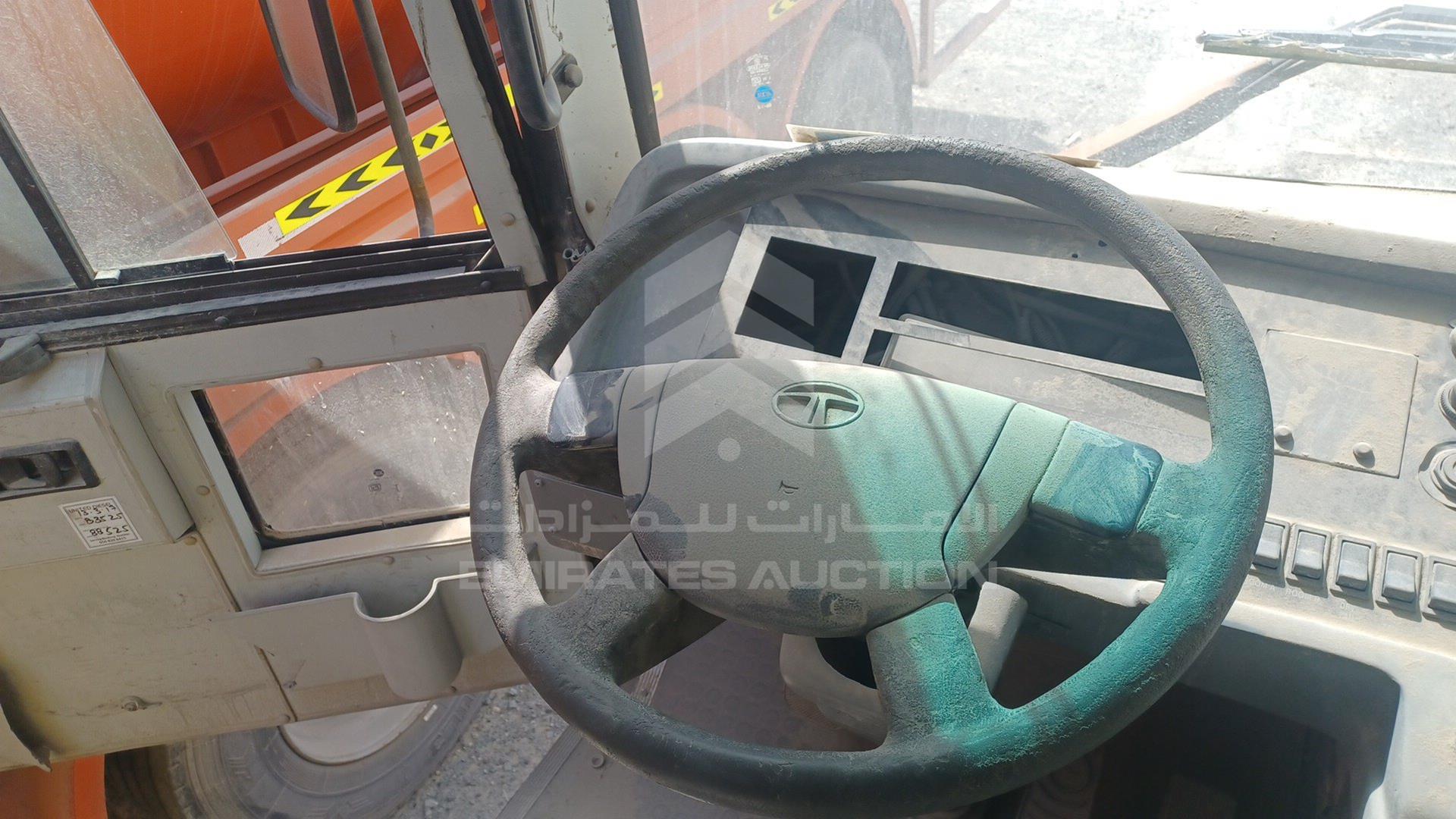 2014 TATA LPT1615TC VIN: MAT449253E0L00748