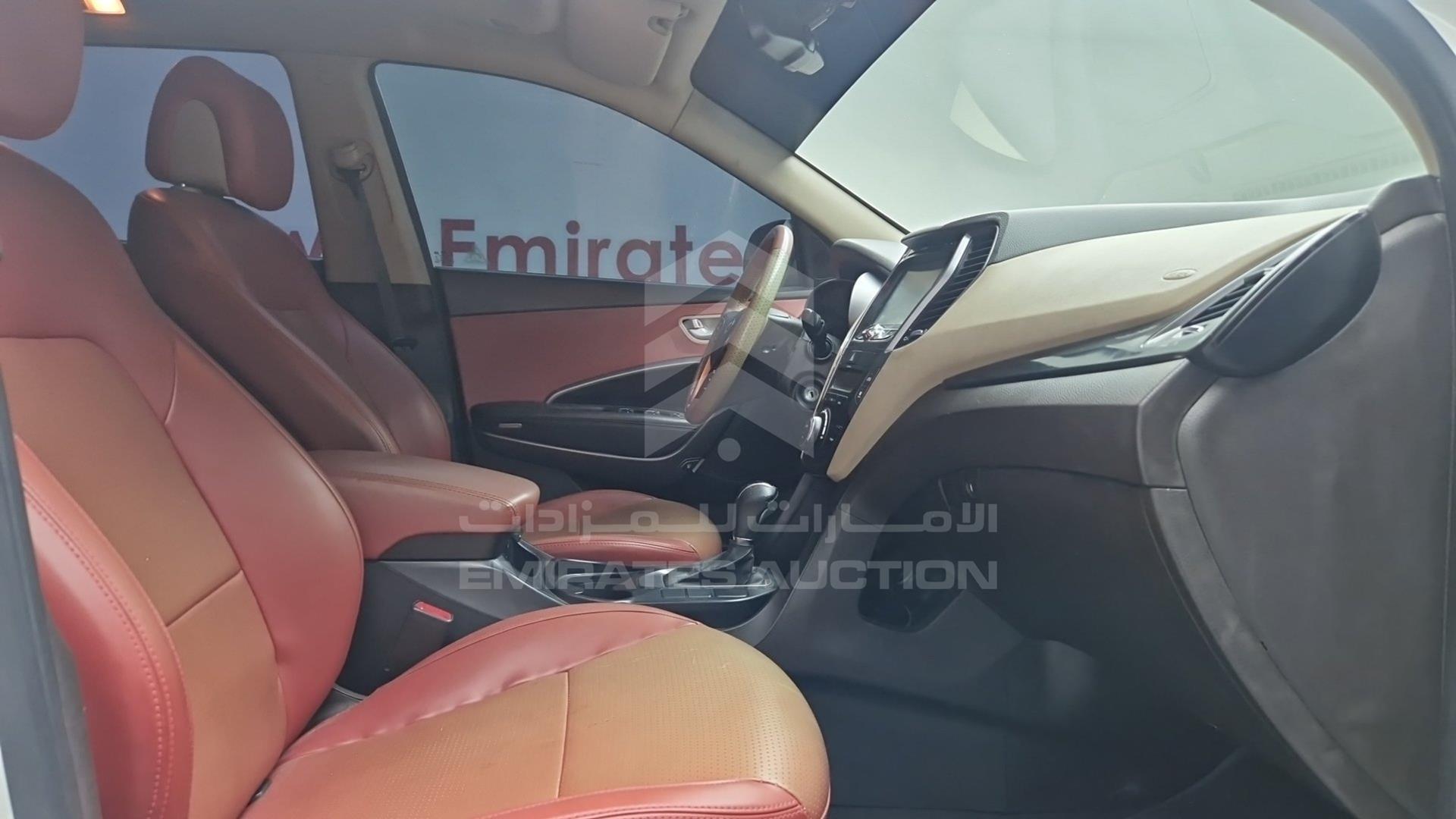 2014 HYUNDAI SANTA FE VIN: KMHSN81E4EU030097