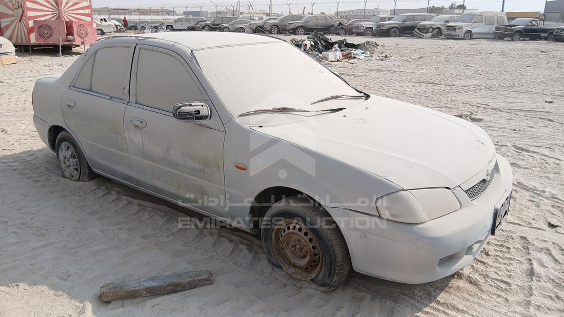 2000 Mazda 323 — Front Right Angle — Photo 9