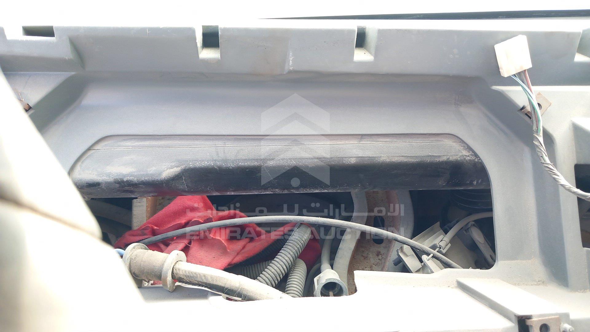 2014 MITSUBISHI L 300 VIN: JMYHNP13WEA700835