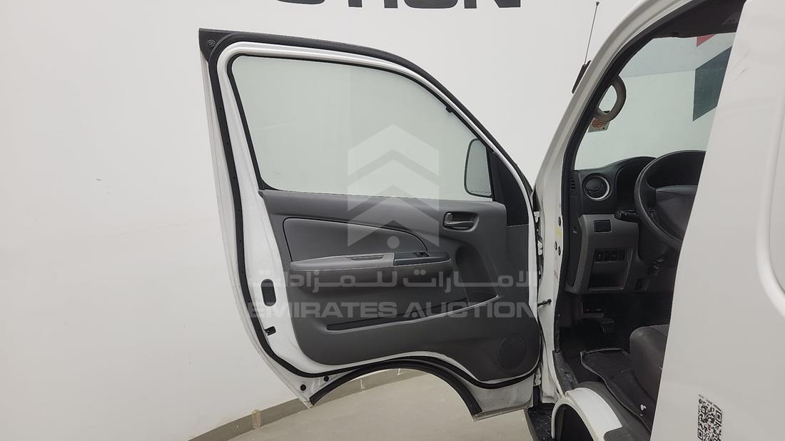 2021 Nissan Urvan — Front Left Door — Photo 5