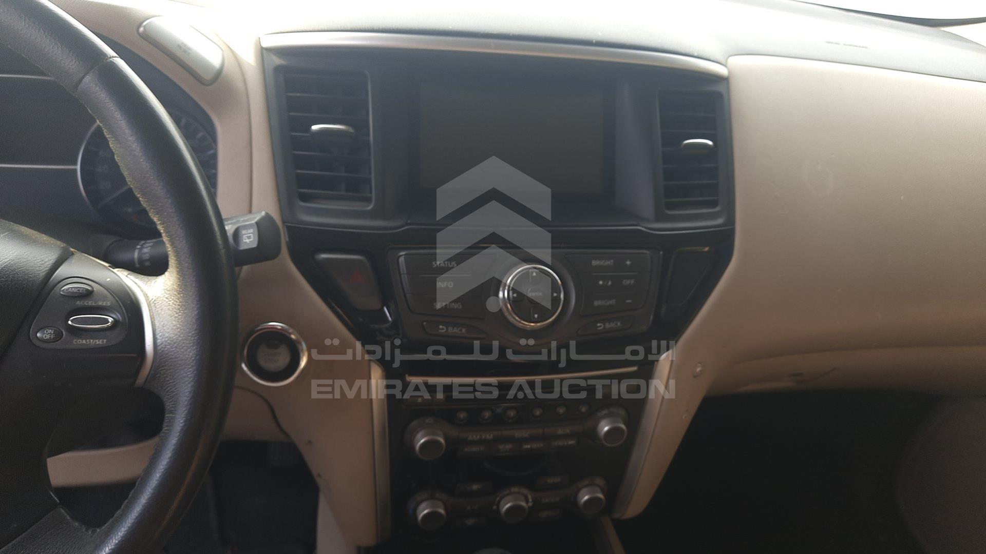 2016 NISSAN PATHFINDER VIN: 5N1AR2M50GC648132