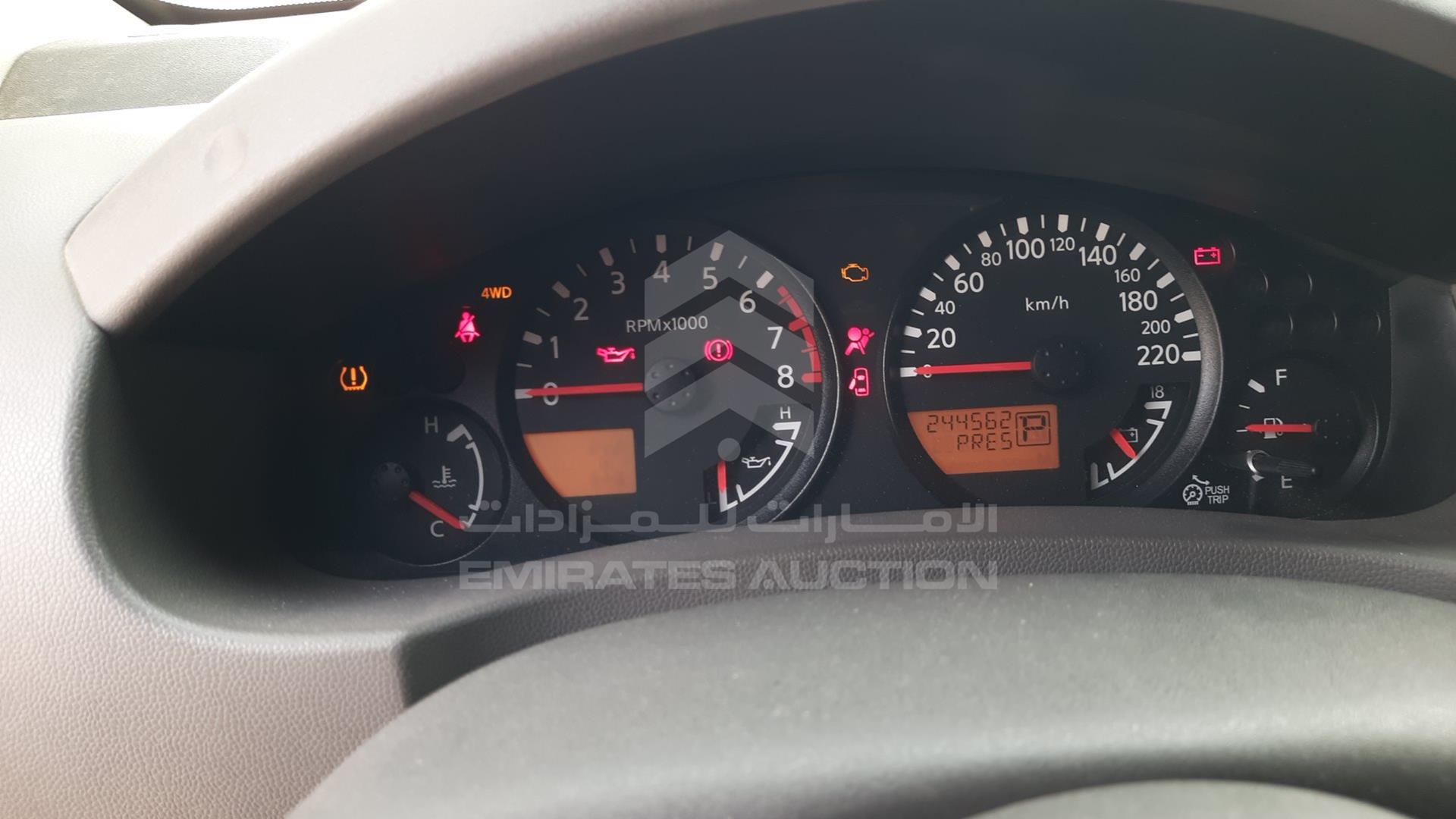 2014 NISSAN XTERRA VIN: 5N1AN0N66EN801671