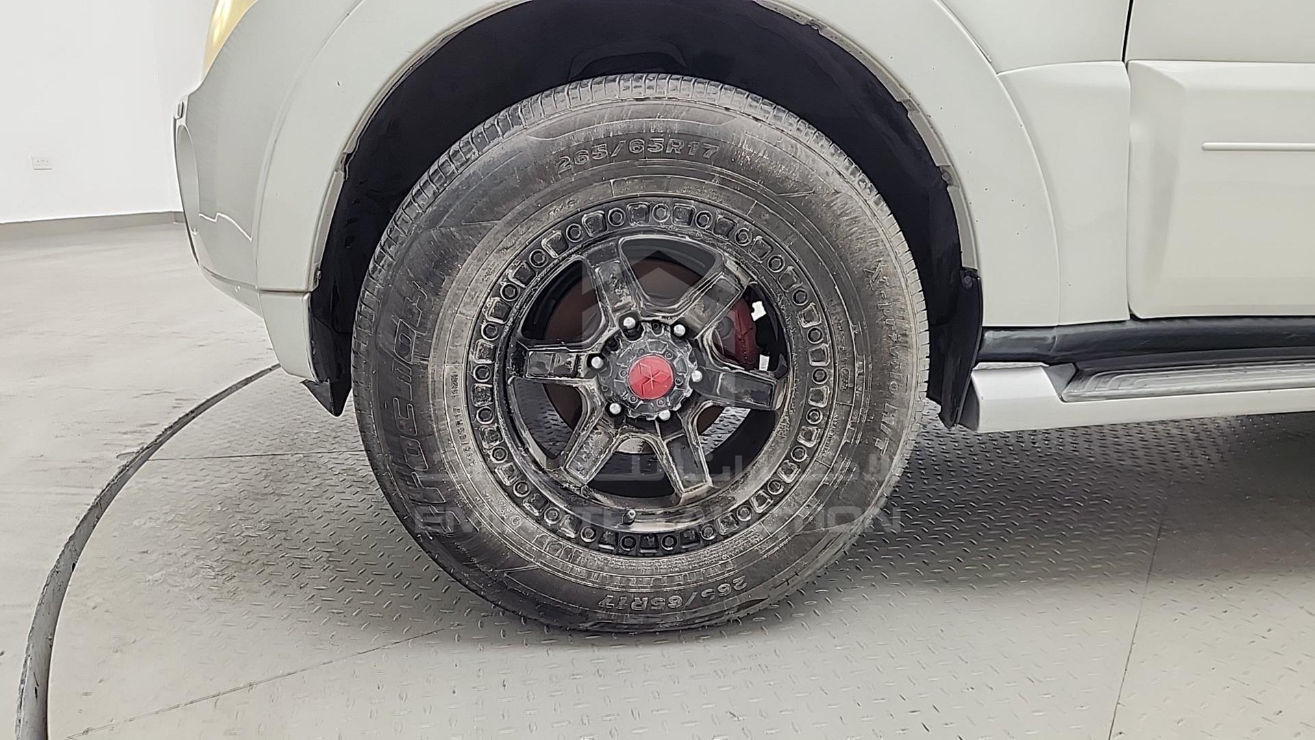 2010 MITSUBISHI PAJERO VIN: JMYLRV95WAJ716207