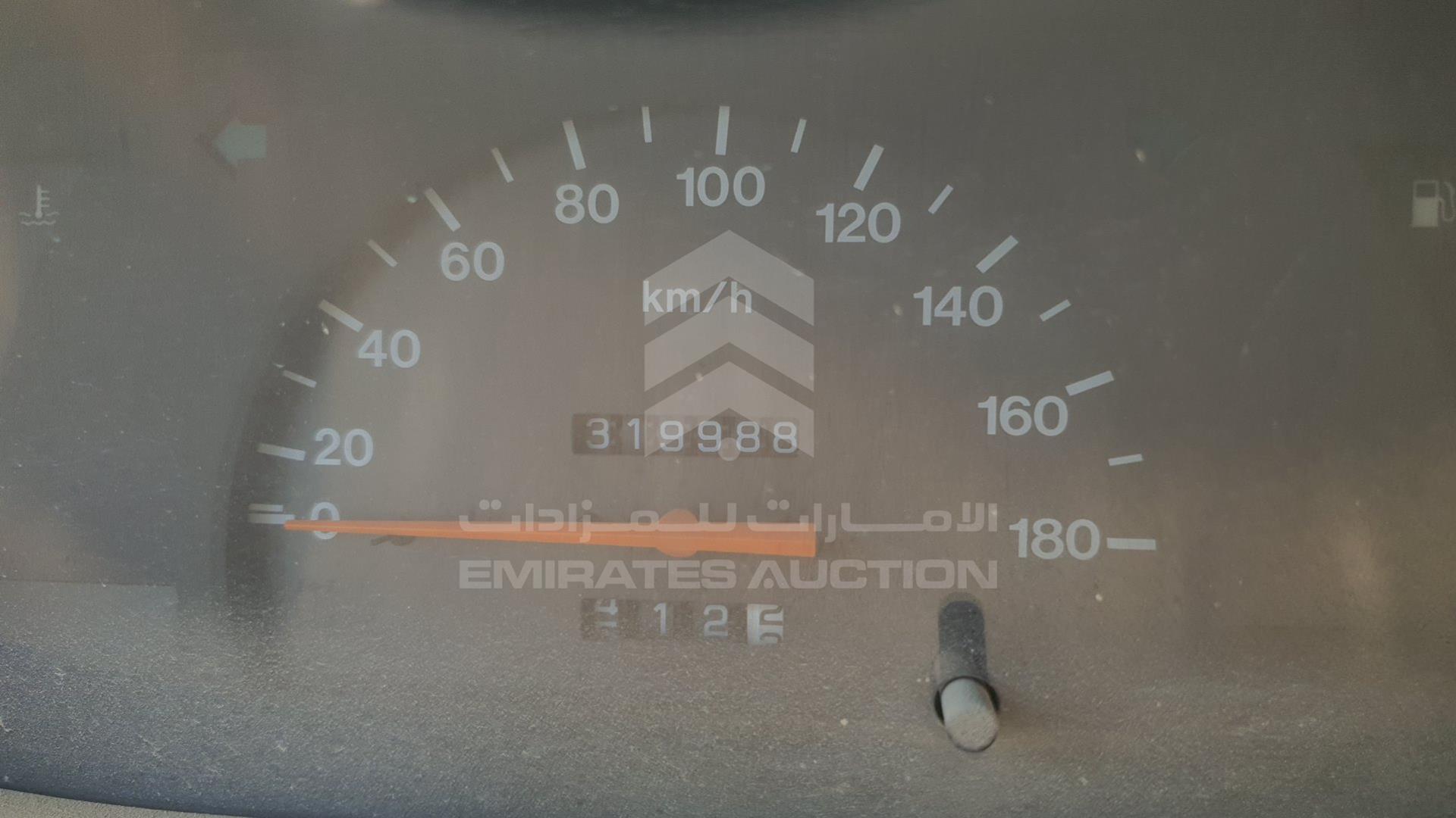 2002 ISUZU PICK UP VIN: JAADR33F327F06919